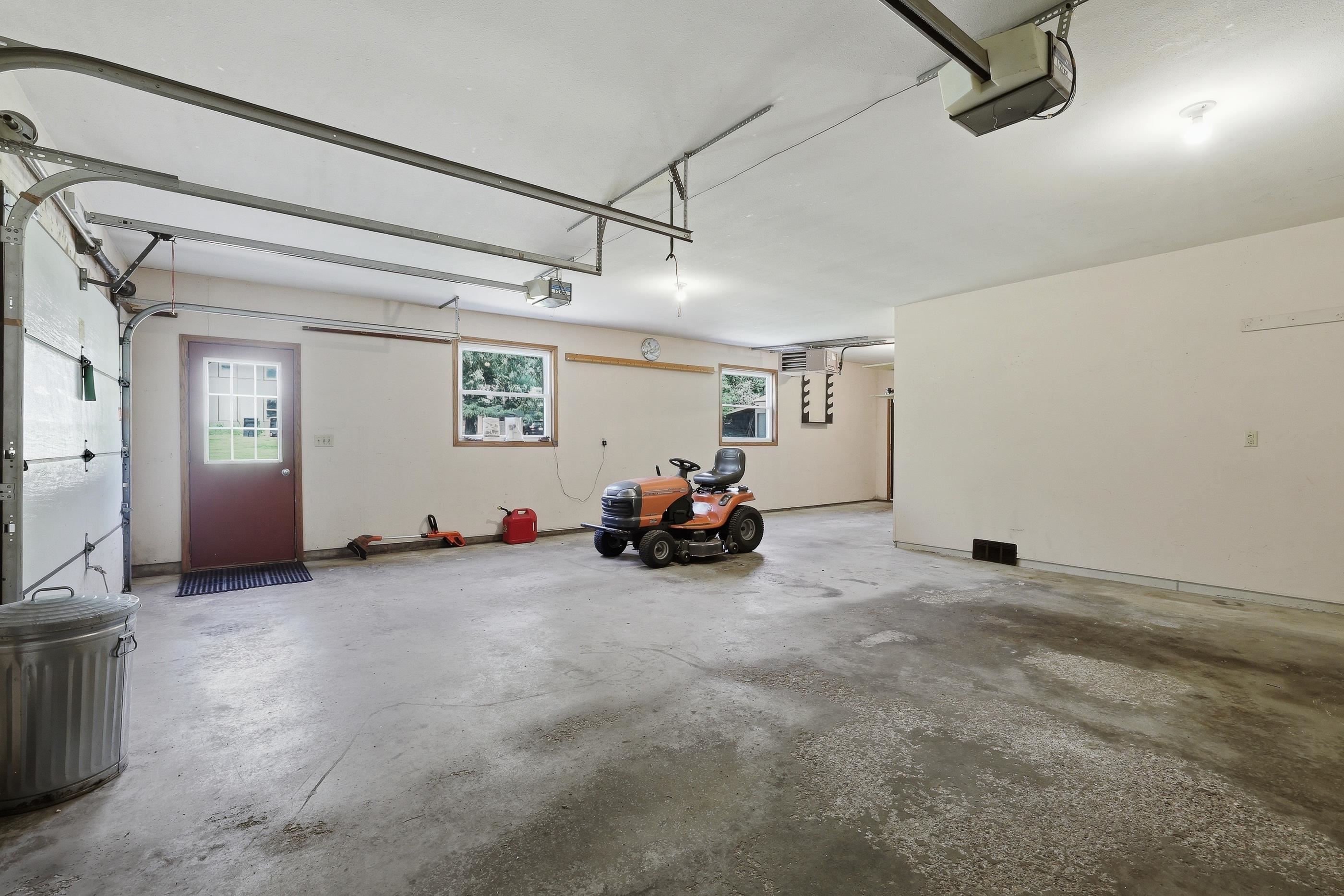 1957 COUNTY ROAD T NORTH, Amherst Junction, Wisconsin 54407, 3 Bedrooms Bedrooms, ,3 BathroomsBathrooms,Residential,For Sale,1957 COUNTY ROAD T NORTH,22602355