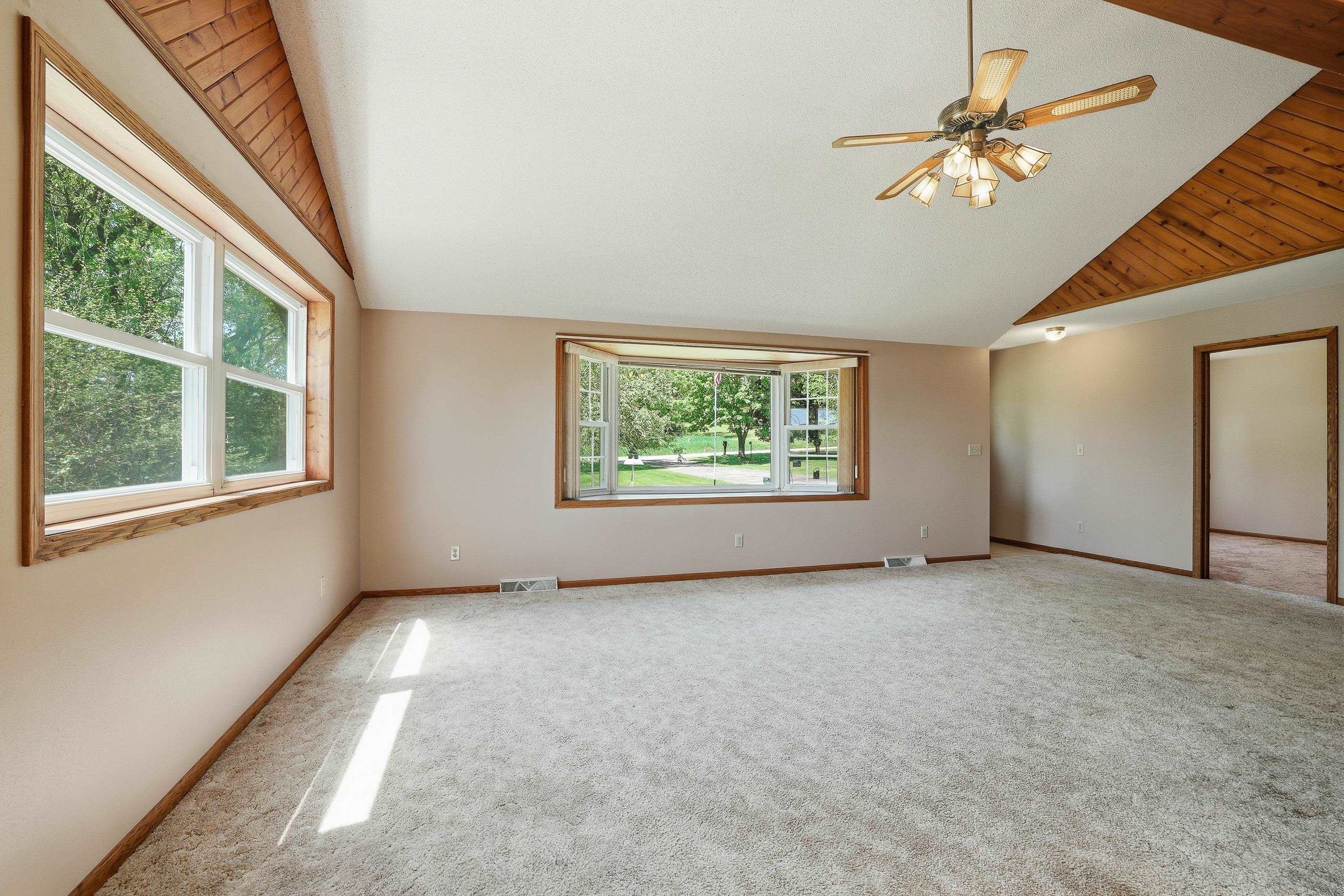 1957 COUNTY ROAD T NORTH, Amherst Junction, Wisconsin 54407, 3 Bedrooms Bedrooms, ,3 BathroomsBathrooms,Residential,For Sale,1957 COUNTY ROAD T NORTH,22602355