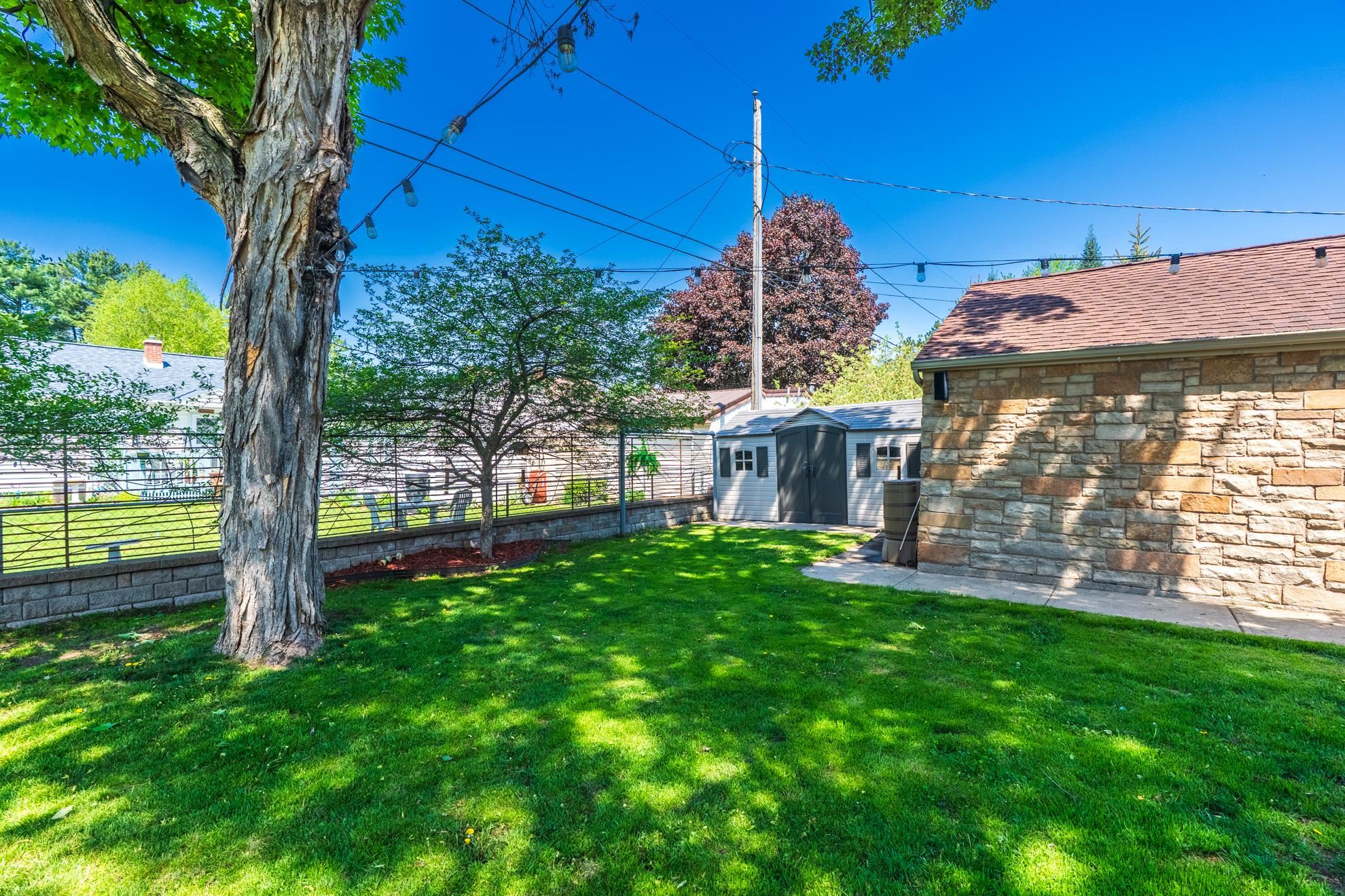 422 N 7TH AVENUE, Wausau, Wisconsin 54401, 4 Bedrooms Bedrooms, ,2 BathroomsBathrooms,Residential,For Sale,422 N 7TH AVENUE,22602360