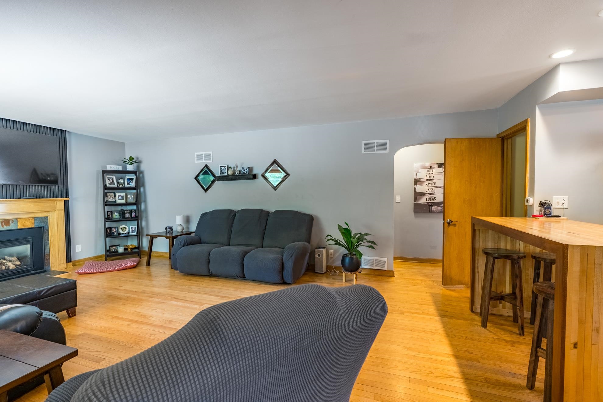 422 N 7TH AVENUE, Wausau, Wisconsin 54401, 4 Bedrooms Bedrooms, ,2 BathroomsBathrooms,Residential,For Sale,422 N 7TH AVENUE,22602360
