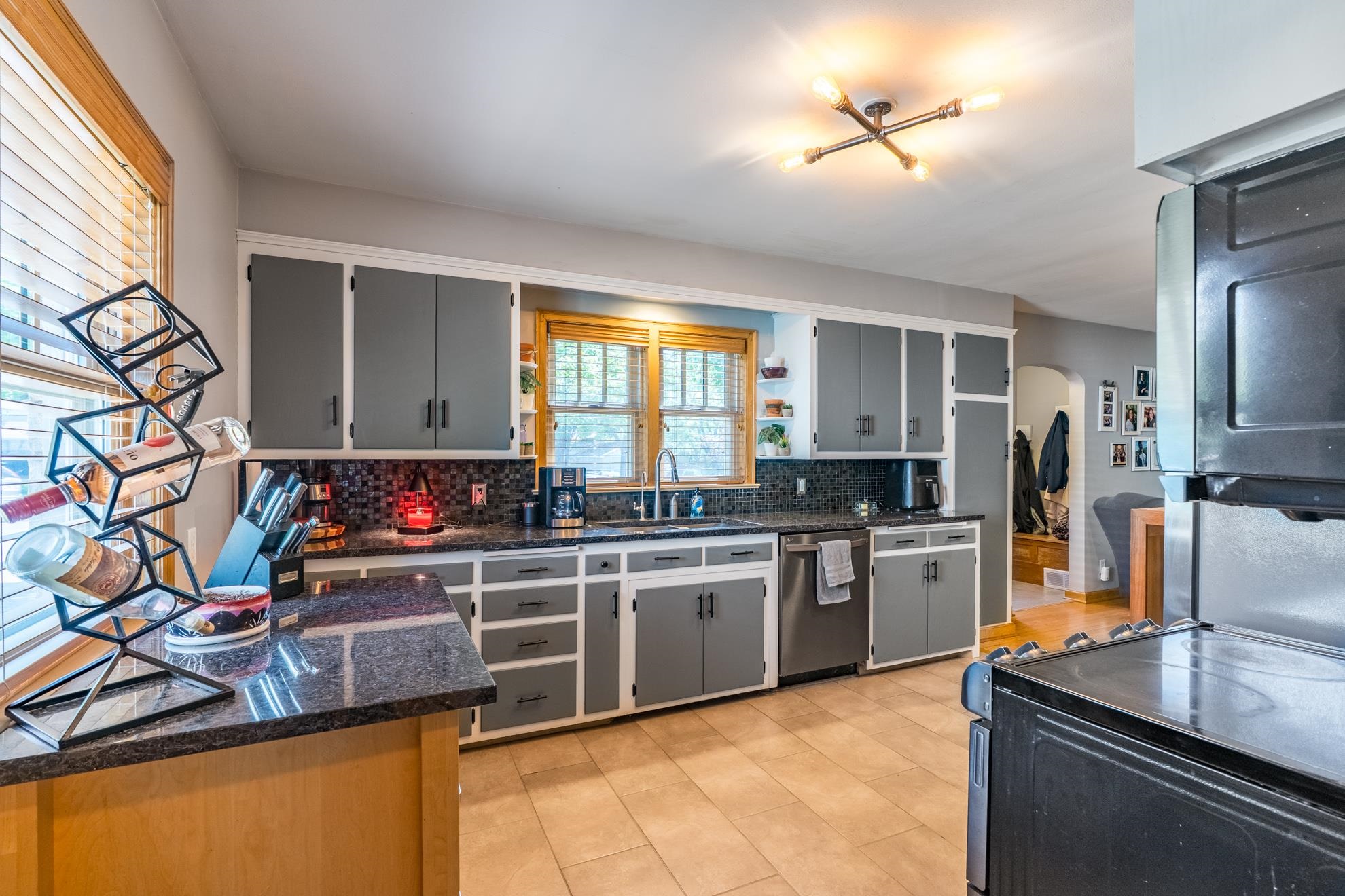 422 N 7TH AVENUE, Wausau, Wisconsin 54401, 4 Bedrooms Bedrooms, ,2 BathroomsBathrooms,Residential,For Sale,422 N 7TH AVENUE,22602360