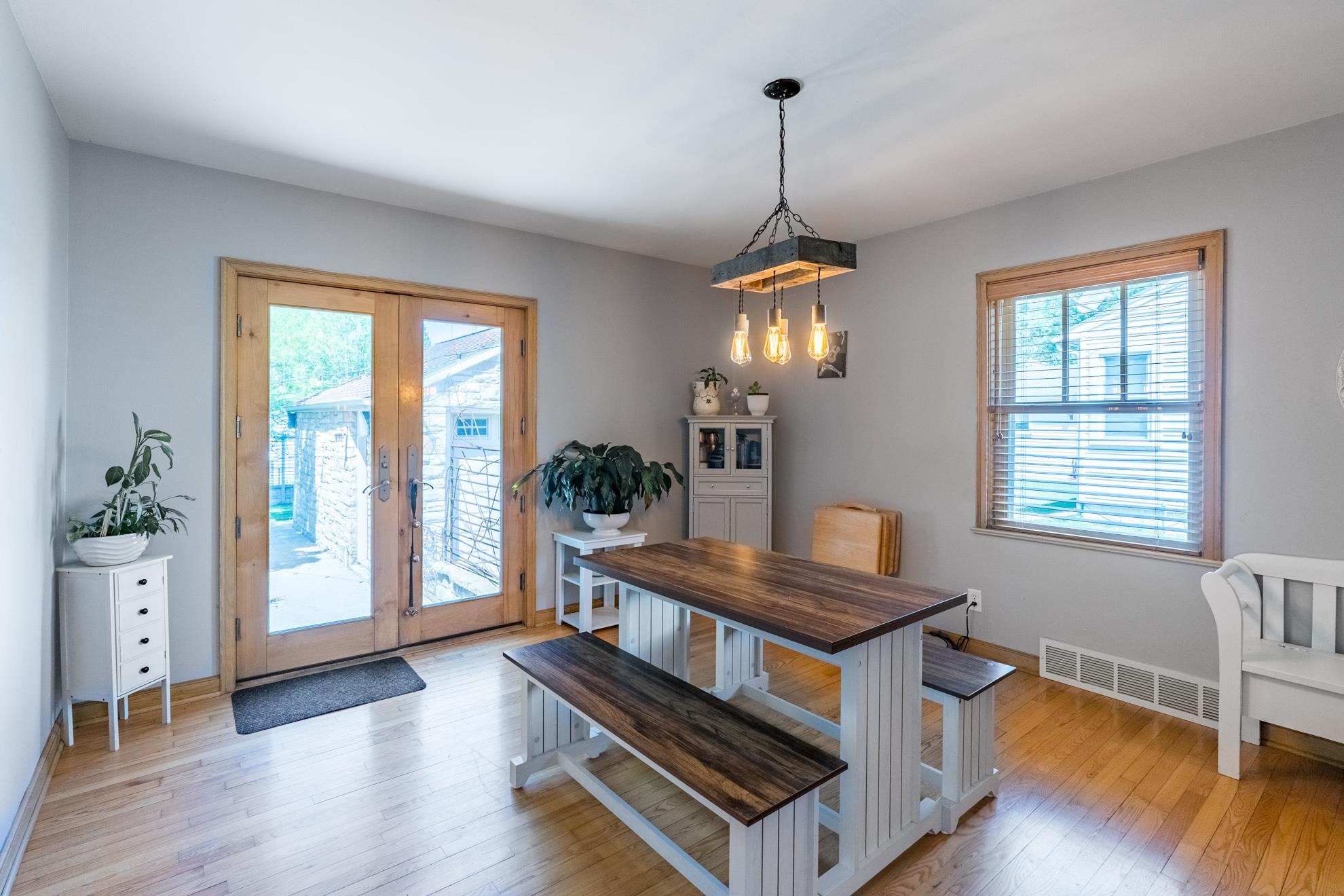 422 N 7TH AVENUE, Wausau, Wisconsin 54401, 4 Bedrooms Bedrooms, ,2 BathroomsBathrooms,Residential,For Sale,422 N 7TH AVENUE,22602360