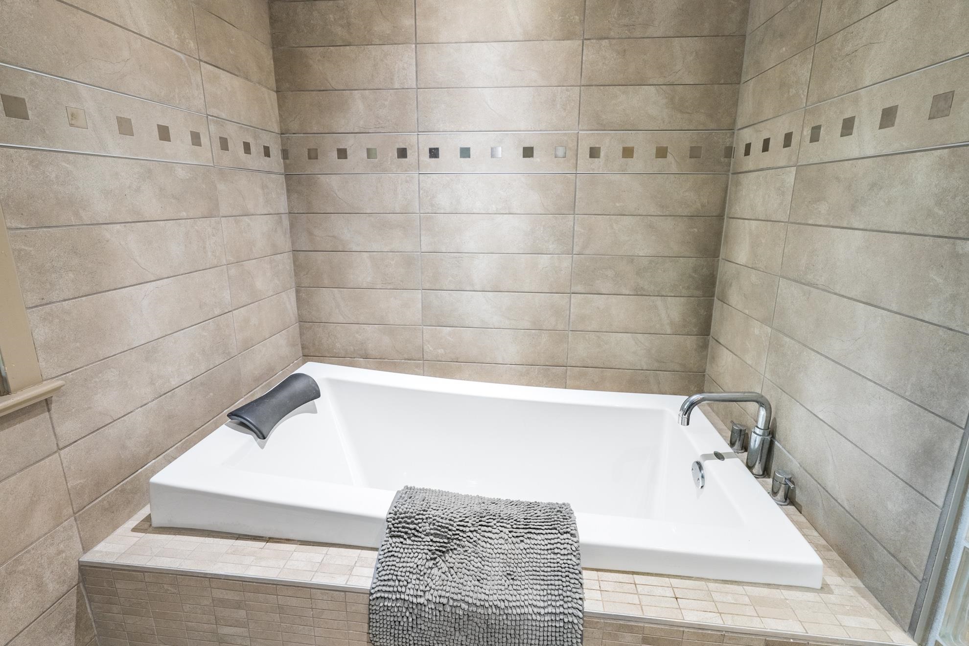 422 N 7TH AVENUE, Wausau, Wisconsin 54401, 4 Bedrooms Bedrooms, ,2 BathroomsBathrooms,Residential,For Sale,422 N 7TH AVENUE,22602360