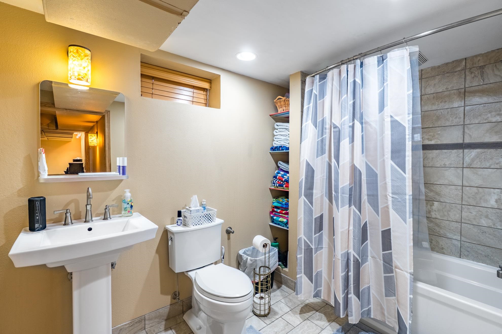 422 N 7TH AVENUE, Wausau, Wisconsin 54401, 4 Bedrooms Bedrooms, ,2 BathroomsBathrooms,Residential,For Sale,422 N 7TH AVENUE,22602360