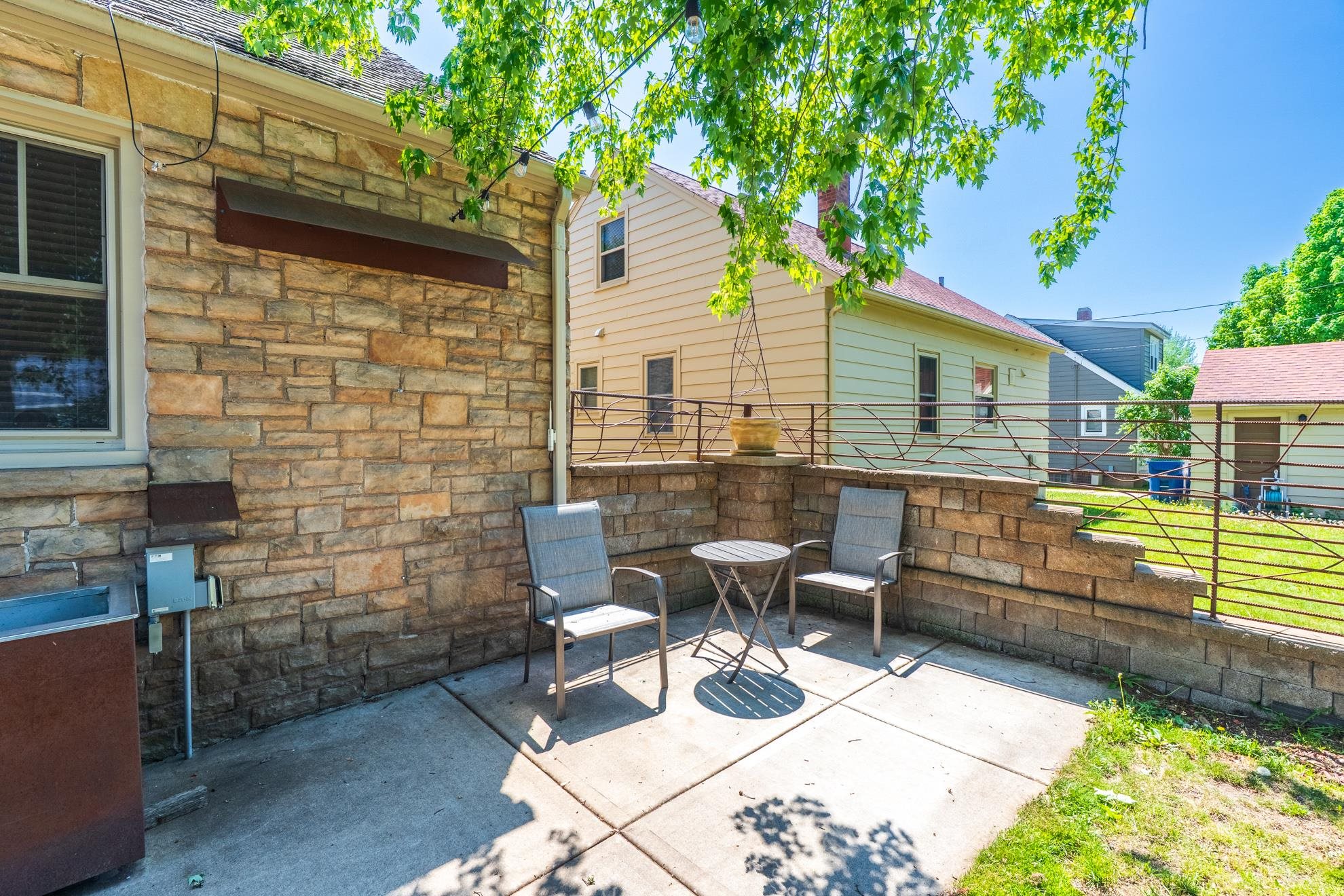 422 N 7TH AVENUE, Wausau, Wisconsin 54401, 4 Bedrooms Bedrooms, ,2 BathroomsBathrooms,Residential,For Sale,422 N 7TH AVENUE,22602360