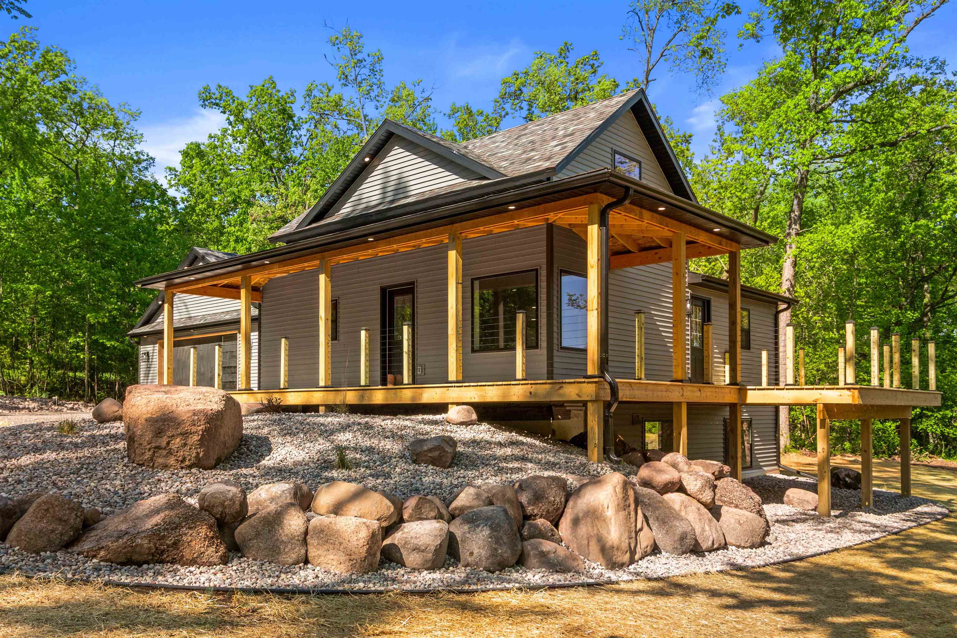 10876 COUNTY ROAD V, Amherst, Wisconsin 54406, 3 Bedrooms Bedrooms, ,2 BathroomsBathrooms,Residential,For Sale,10876 COUNTY ROAD V,22602361