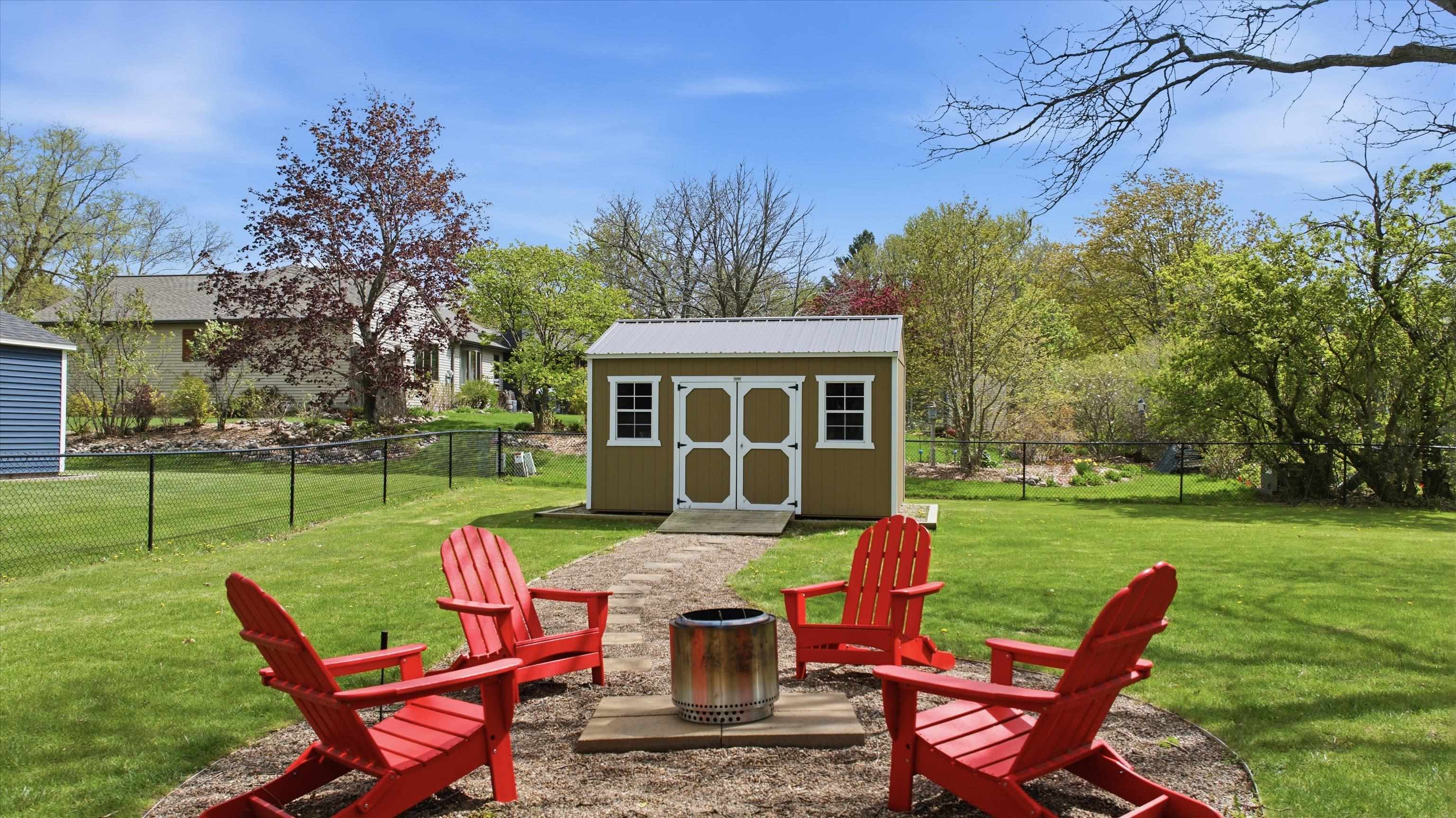 2308 E FILLMORE STREET, Marshfield, Wisconsin 54449, 3 Bedrooms Bedrooms, ,2 BathroomsBathrooms,Residential,For Sale,2308 E FILLMORE STREET,22602362