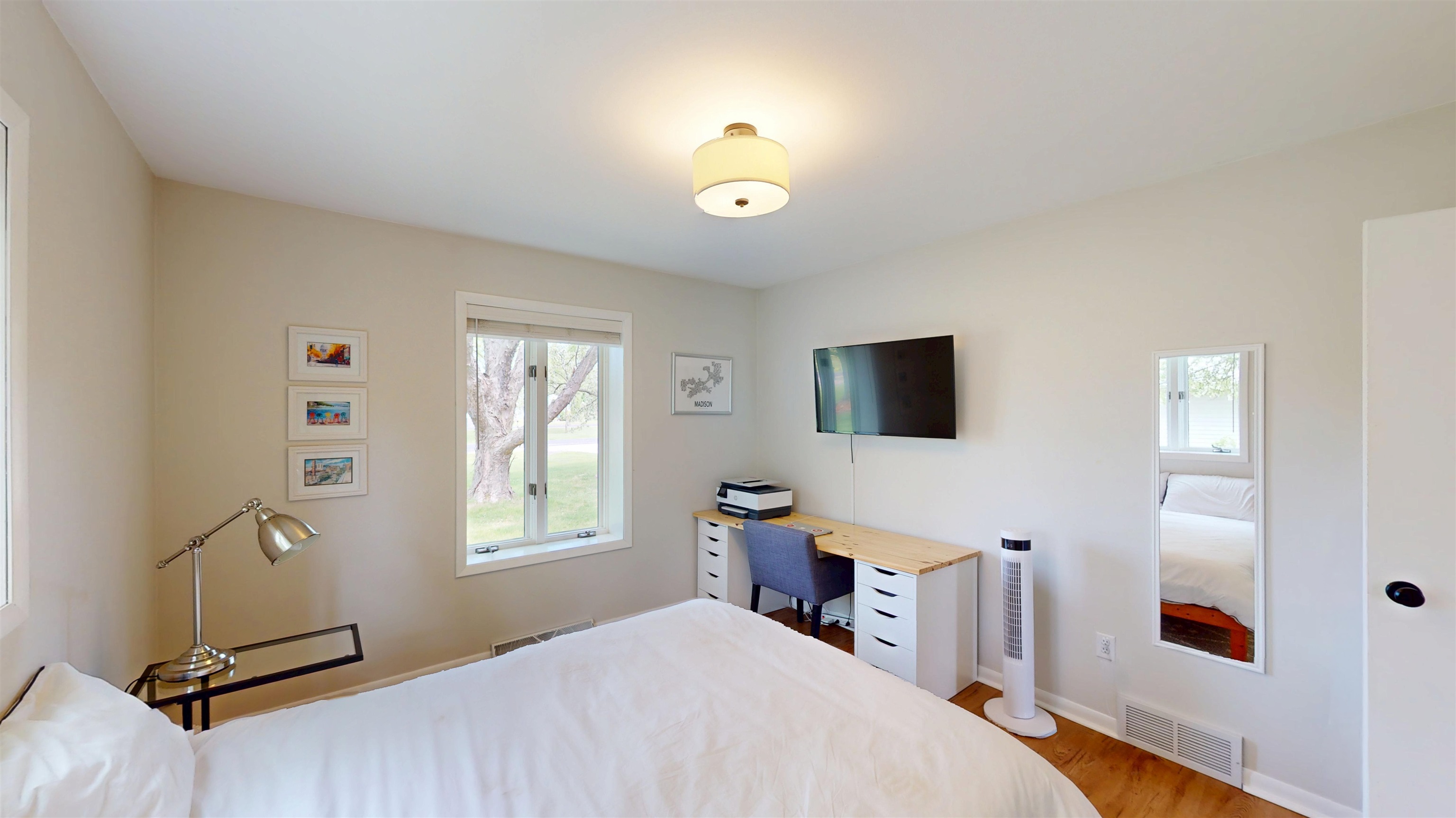 2308 E FILLMORE STREET, Marshfield, Wisconsin 54449, 3 Bedrooms Bedrooms, ,2 BathroomsBathrooms,Residential,For Sale,2308 E FILLMORE STREET,22602362