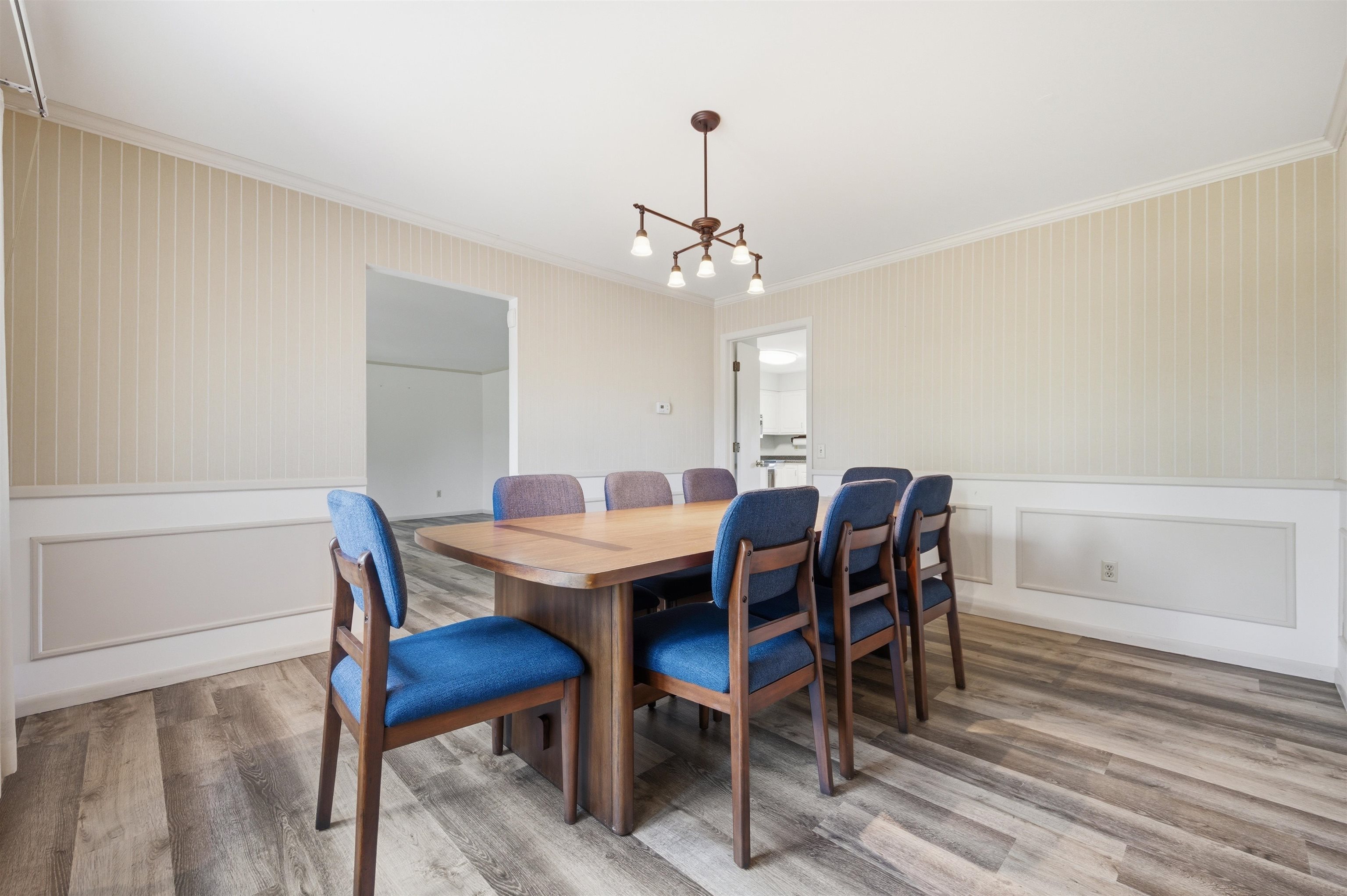 1006 W BLODGETT STREET, Marshfield, Wisconsin 54449, 5 Bedrooms Bedrooms, ,2 BathroomsBathrooms,Residential,For Sale,1006 W BLODGETT STREET,22602366