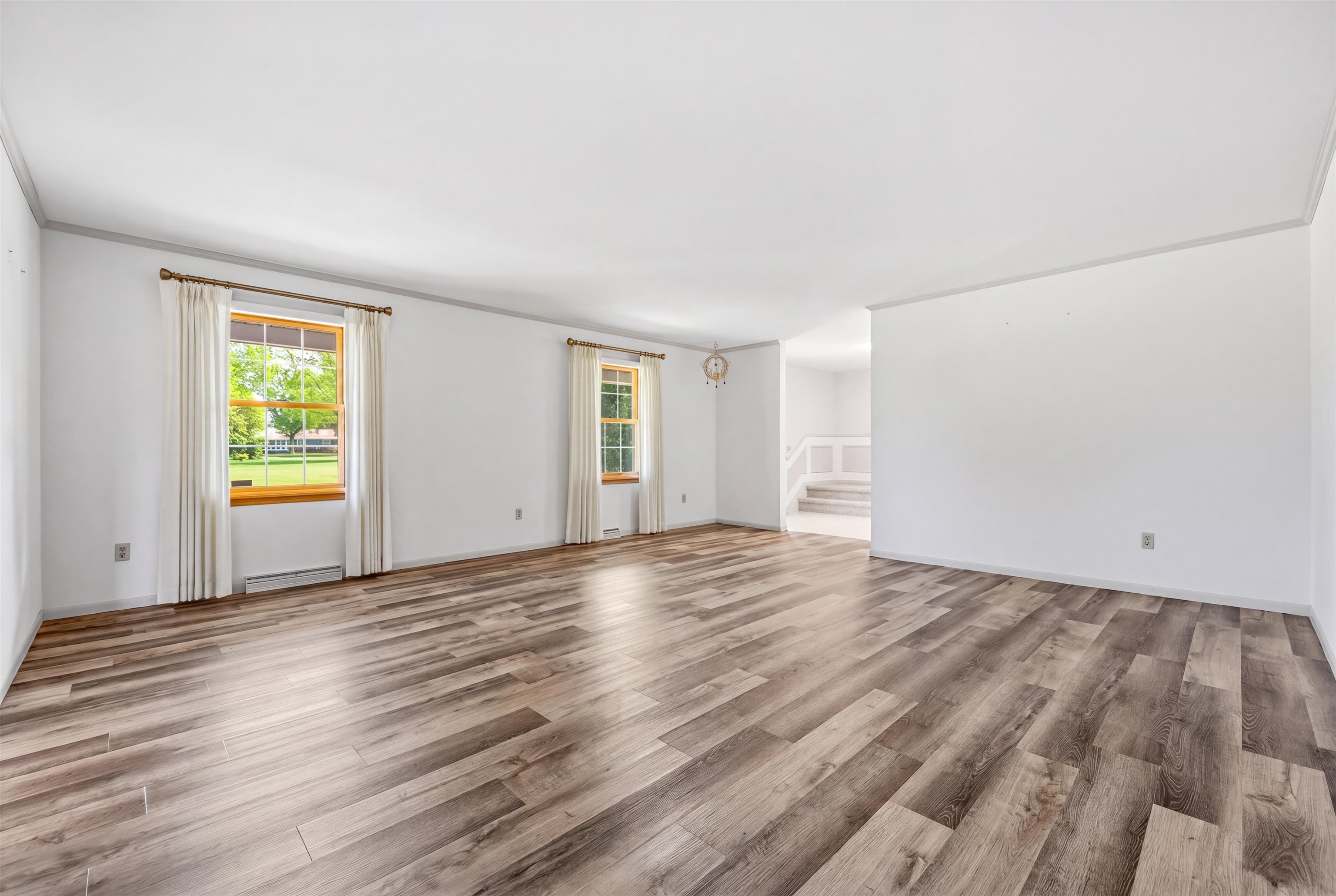 1006 W BLODGETT STREET, Marshfield, Wisconsin 54449, 5 Bedrooms Bedrooms, ,2 BathroomsBathrooms,Residential,For Sale,1006 W BLODGETT STREET,22602366