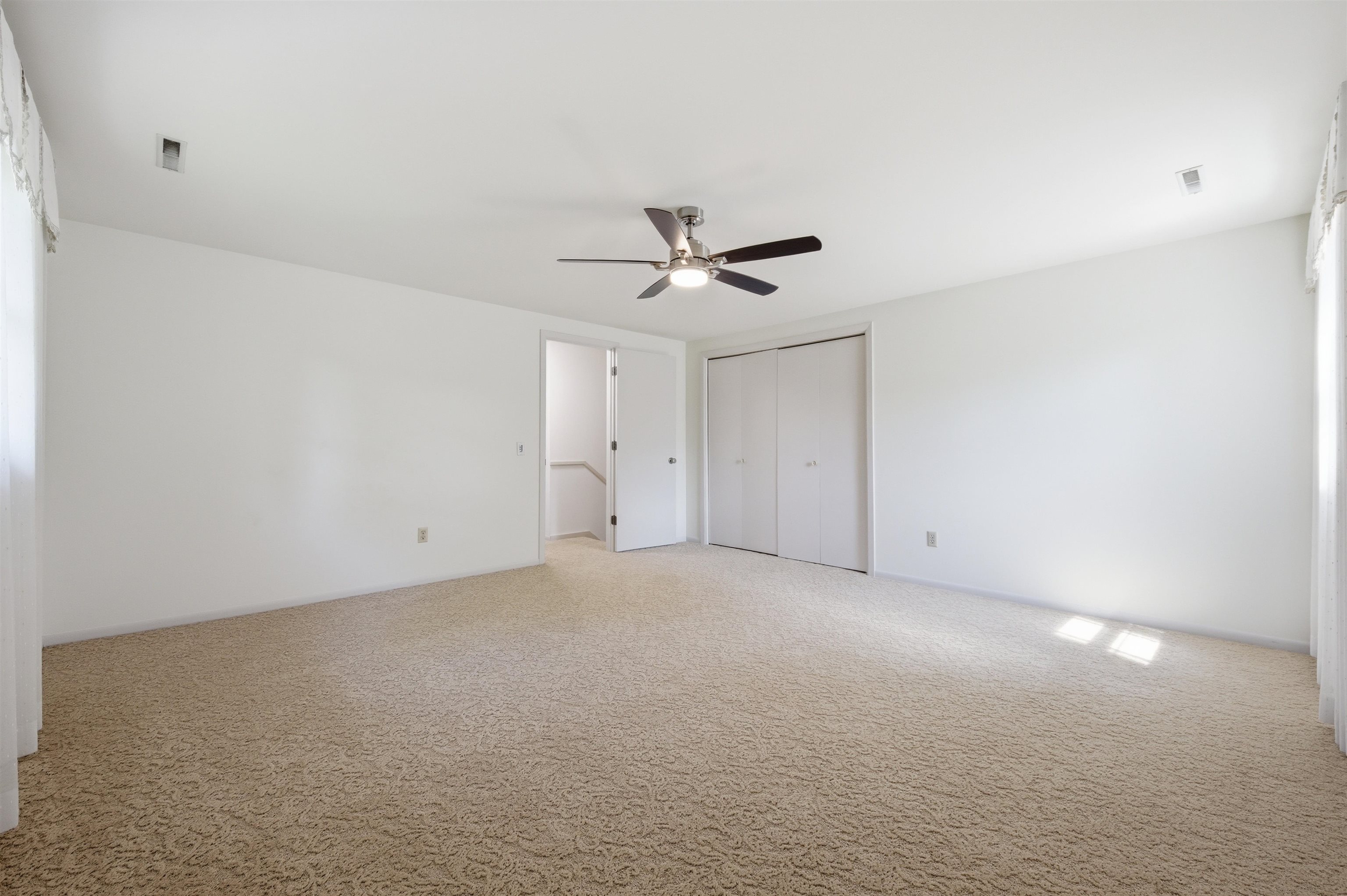 1006 W BLODGETT STREET, Marshfield, Wisconsin 54449, 5 Bedrooms Bedrooms, ,2 BathroomsBathrooms,Residential,For Sale,1006 W BLODGETT STREET,22602366