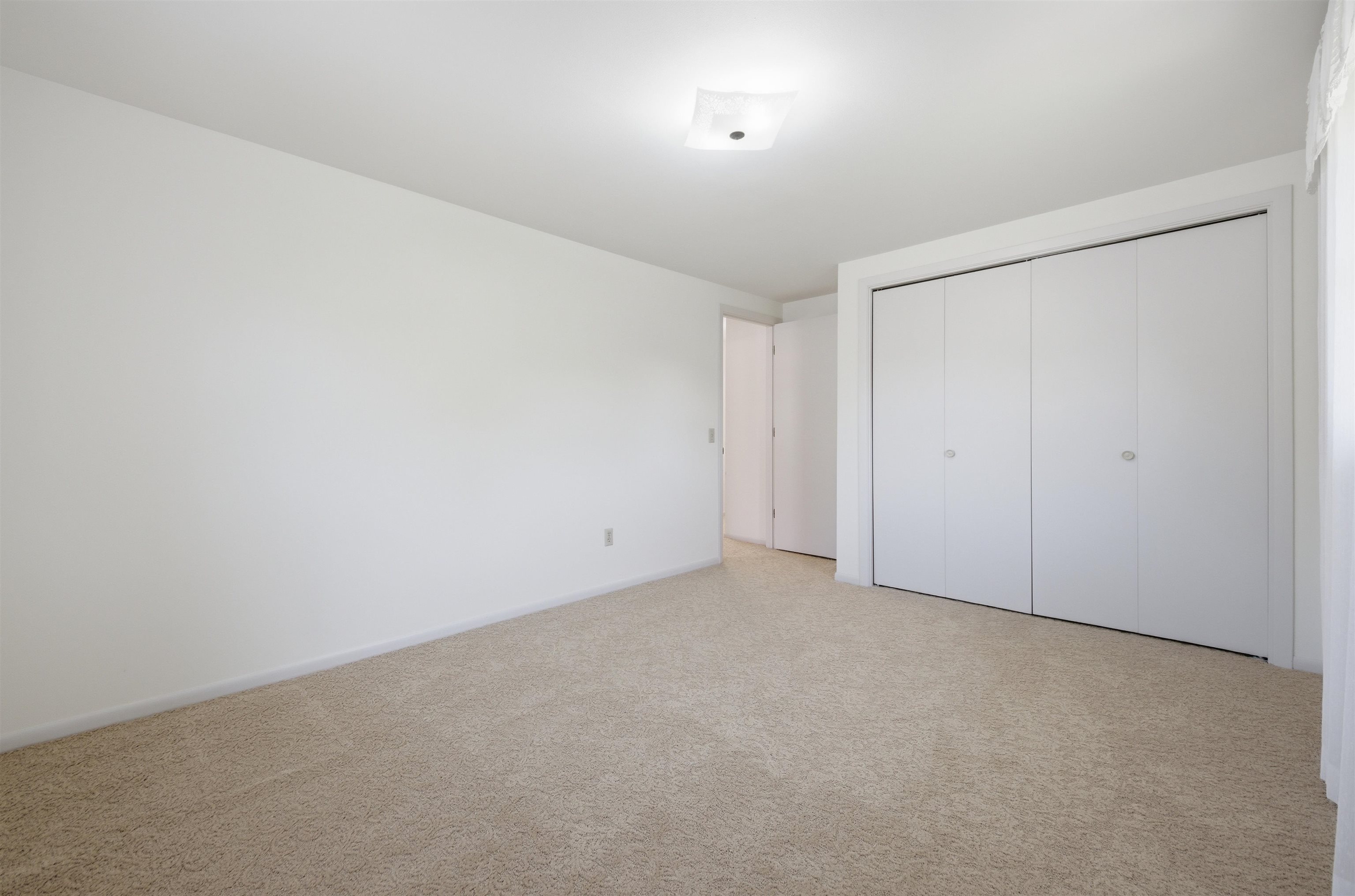 1006 W BLODGETT STREET, Marshfield, Wisconsin 54449, 5 Bedrooms Bedrooms, ,2 BathroomsBathrooms,Residential,For Sale,1006 W BLODGETT STREET,22602366