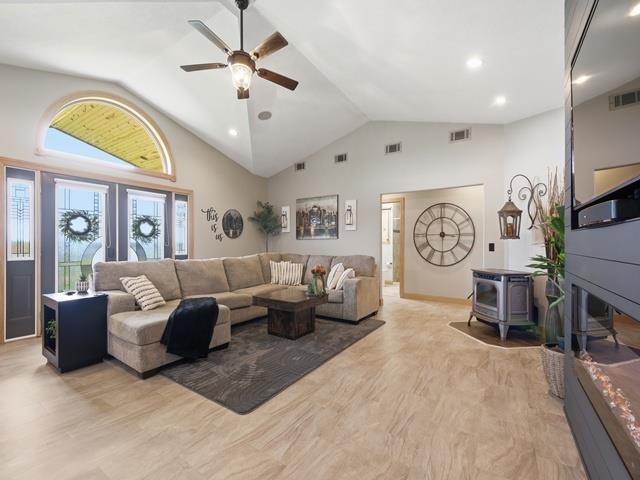 210277 HEARTLAND HILLS ROAD, Stratford, Wisconsin 54484, 3 Bedrooms Bedrooms, ,2 BathroomsBathrooms,Residential,For Sale,210277 HEARTLAND HILLS ROAD,22602368