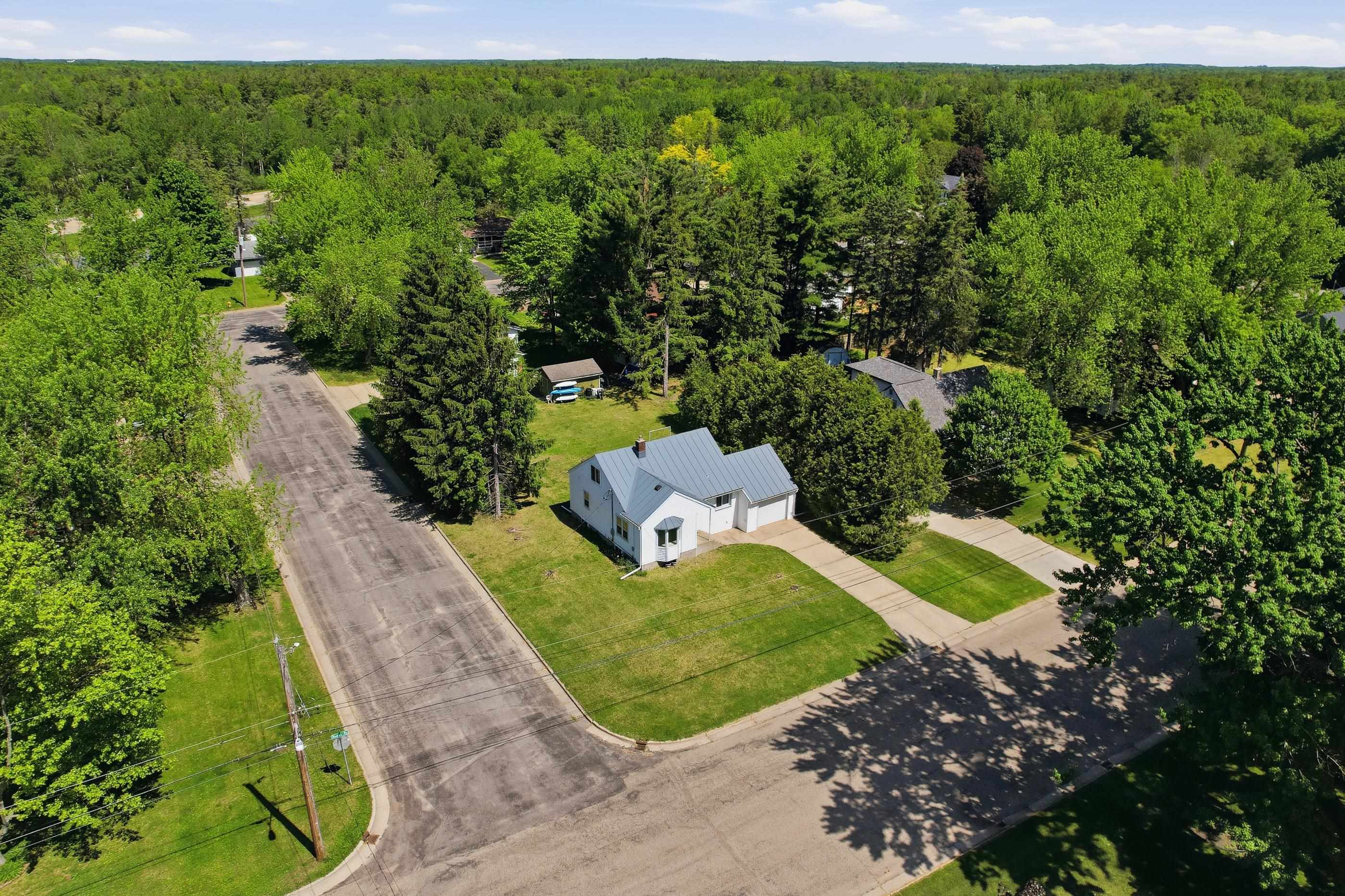 2911 REDDIN ROAD, Wisconsin Rapids, Wisconsin 54495, 3 Bedrooms Bedrooms, ,1 BathroomBathrooms,Residential,For Sale,2911 REDDIN ROAD,22602370