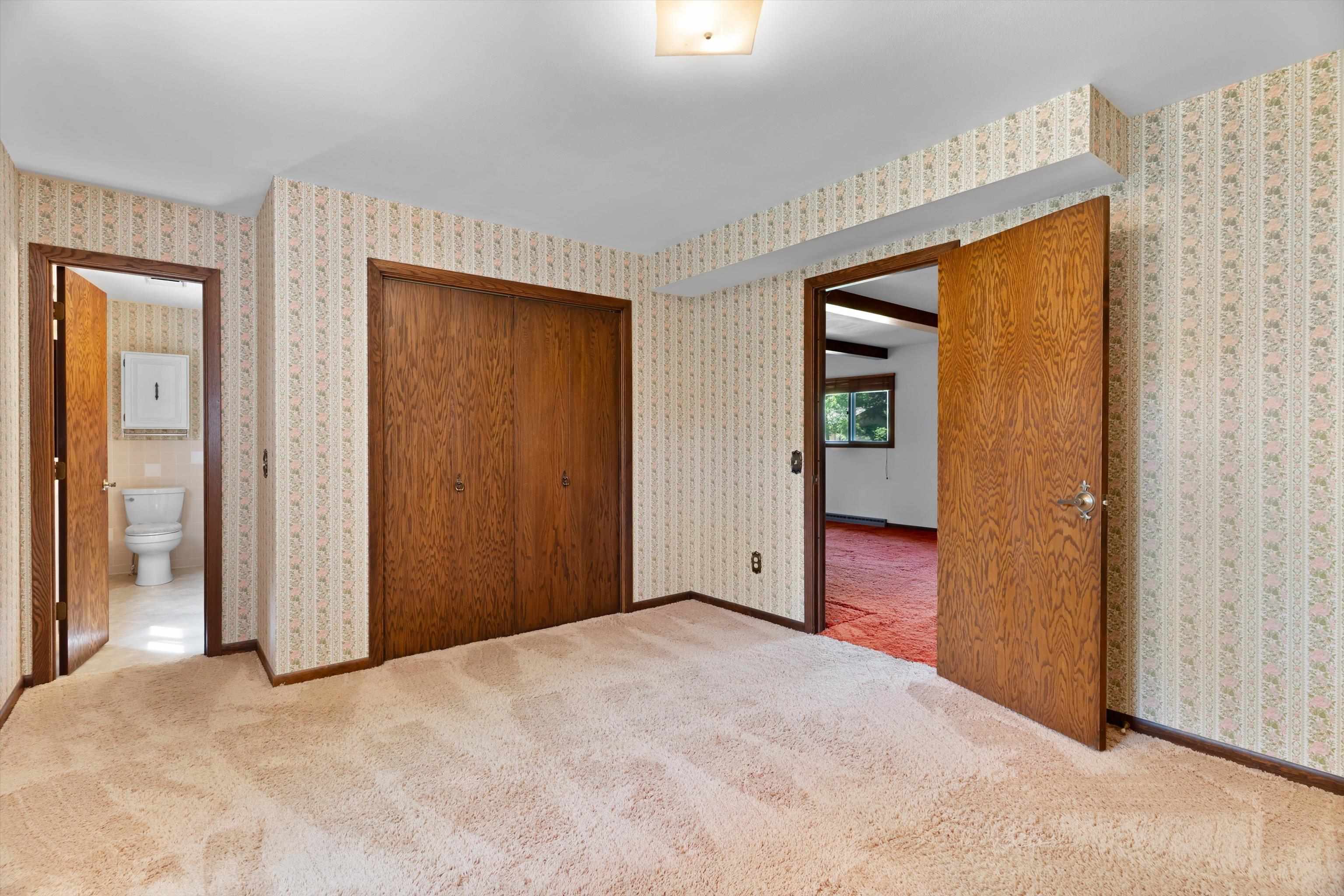 1506 W 4TH STREET, Marshfield, Wisconsin 54449-2545, 4 Bedrooms Bedrooms, ,3 BathroomsBathrooms,Residential,For Sale,1506 W 4TH STREET,22602371