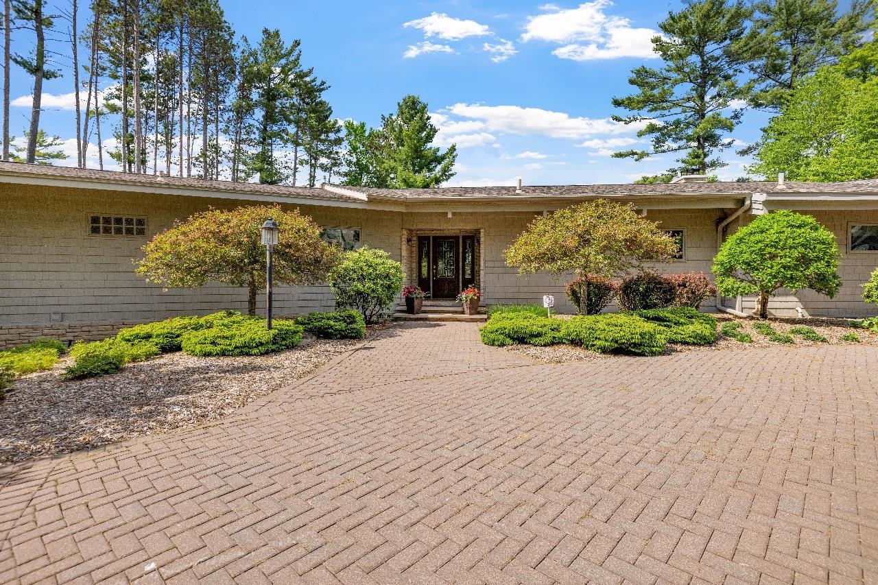 402 PINE ISLAND LANE, Schofield, Wisconsin 54473, 6 Bedrooms Bedrooms, ,4 BathroomsBathrooms,Residential,For Sale,402 PINE ISLAND LANE,22602376