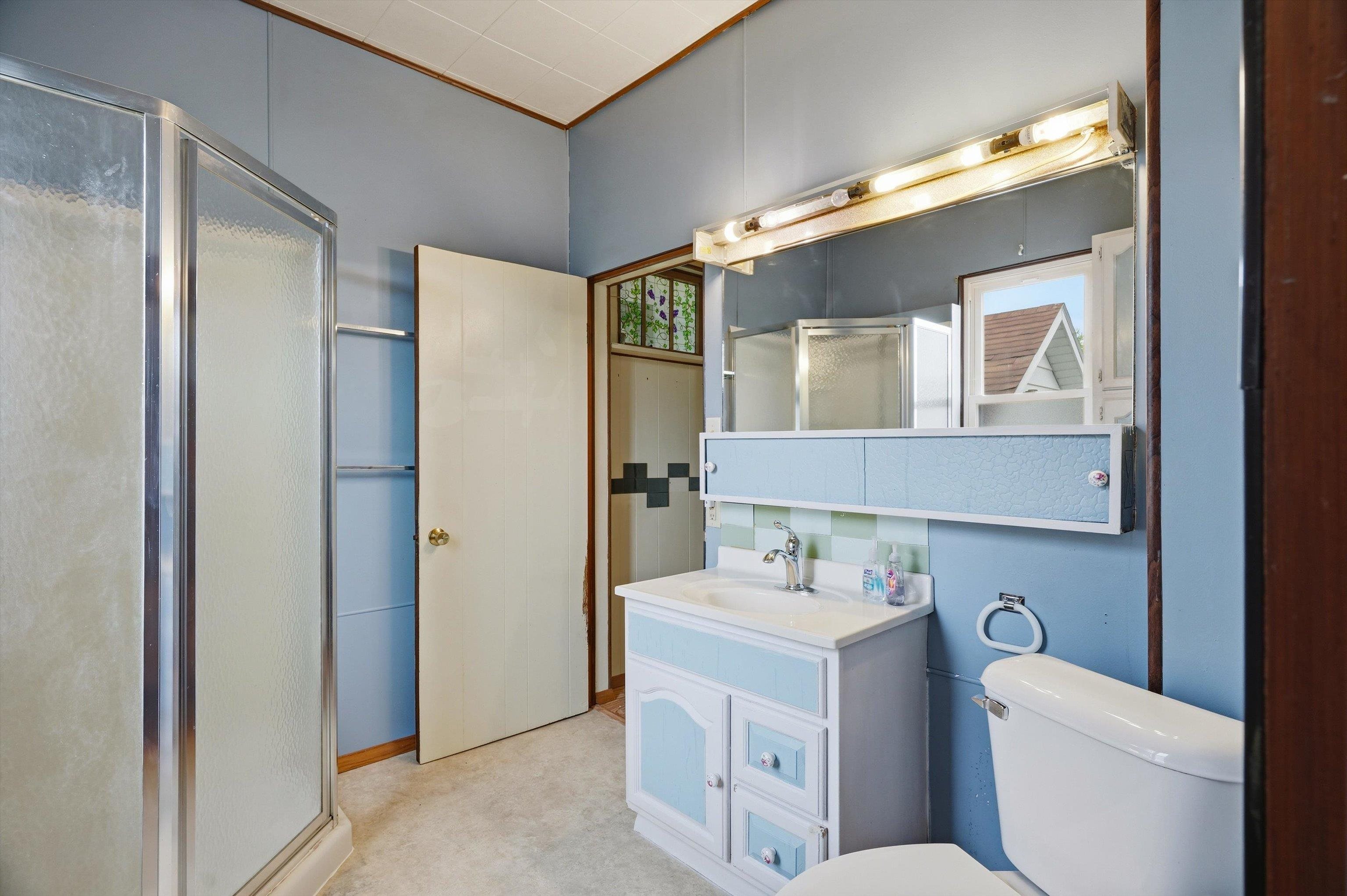 607 W ARNOLD STREET, Marshfield, Wisconsin 54449-2545, 2 Bedrooms Bedrooms, ,1 BathroomBathrooms,Residential,For Sale,607 W ARNOLD STREET,22602377