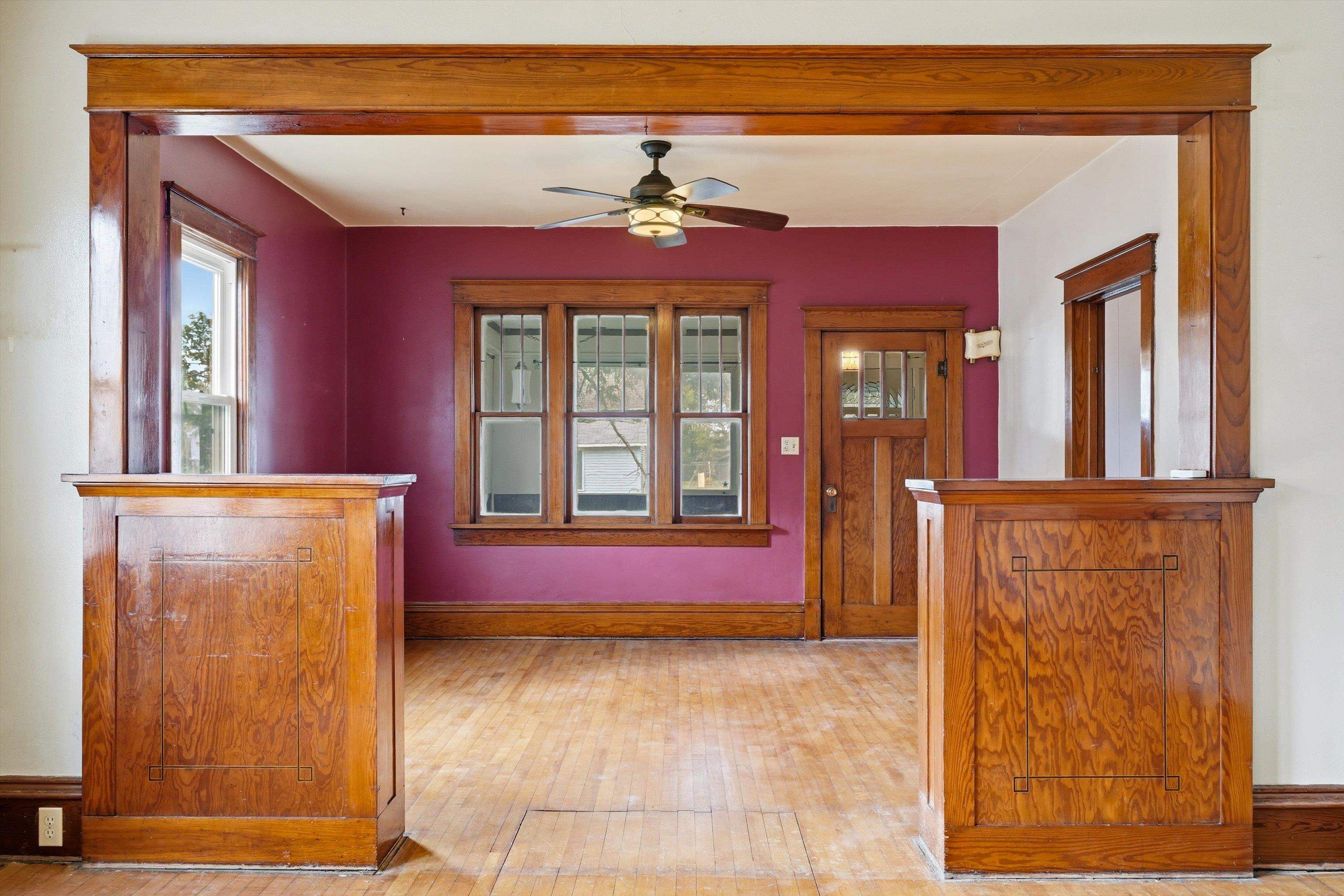 607 W ARNOLD STREET, Marshfield, Wisconsin 54449-2545, 2 Bedrooms Bedrooms, ,1 BathroomBathrooms,Residential,For Sale,607 W ARNOLD STREET,22602377