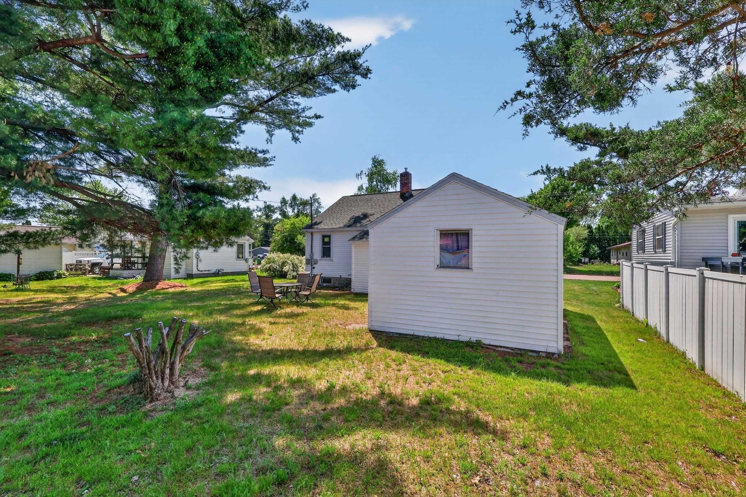 1931 BAKER STREET, Wisconsin Rapids, Wisconsin 54494, 2 Bedrooms Bedrooms, ,1 BathroomBathrooms,Residential,For Sale,1931 BAKER STREET,22602381