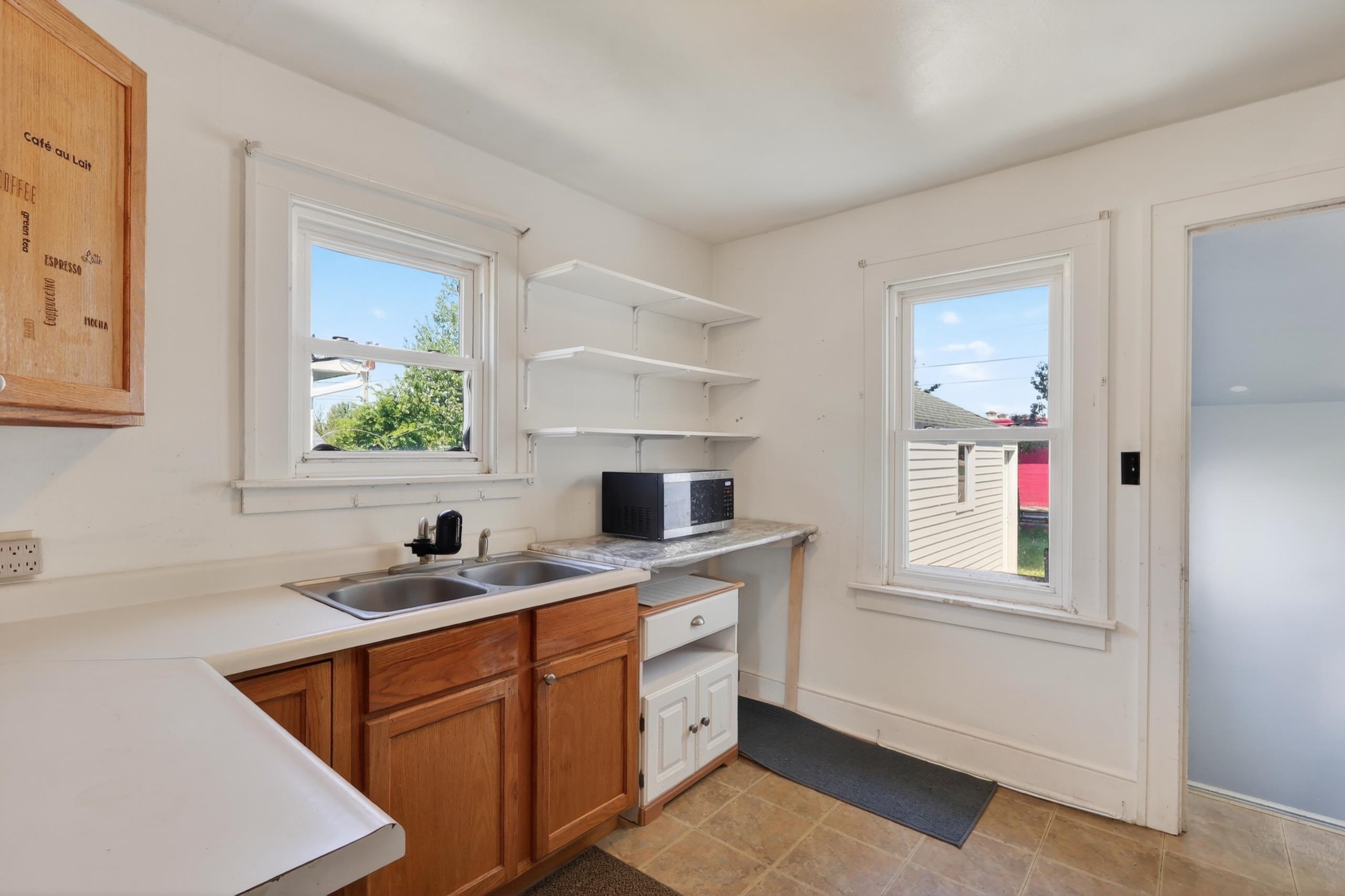 1931 BAKER STREET, Wisconsin Rapids, Wisconsin 54494, 2 Bedrooms Bedrooms, ,1 BathroomBathrooms,Residential,For Sale,1931 BAKER STREET,22602381
