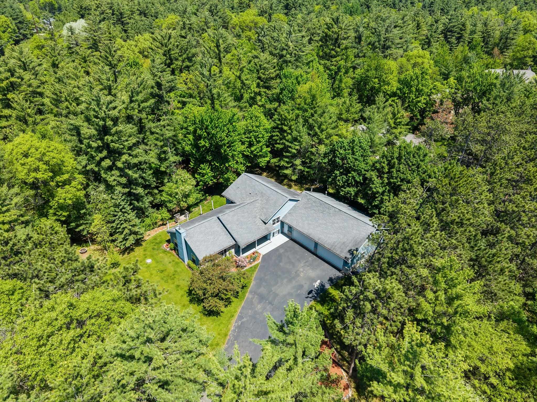 3731 NORTH VALLEY DRIVE, Wisconsin Rapids, Wisconsin 54494, 4 Bedrooms Bedrooms, ,3 BathroomsBathrooms,Residential,For Sale,3731 NORTH VALLEY DRIVE,22602383