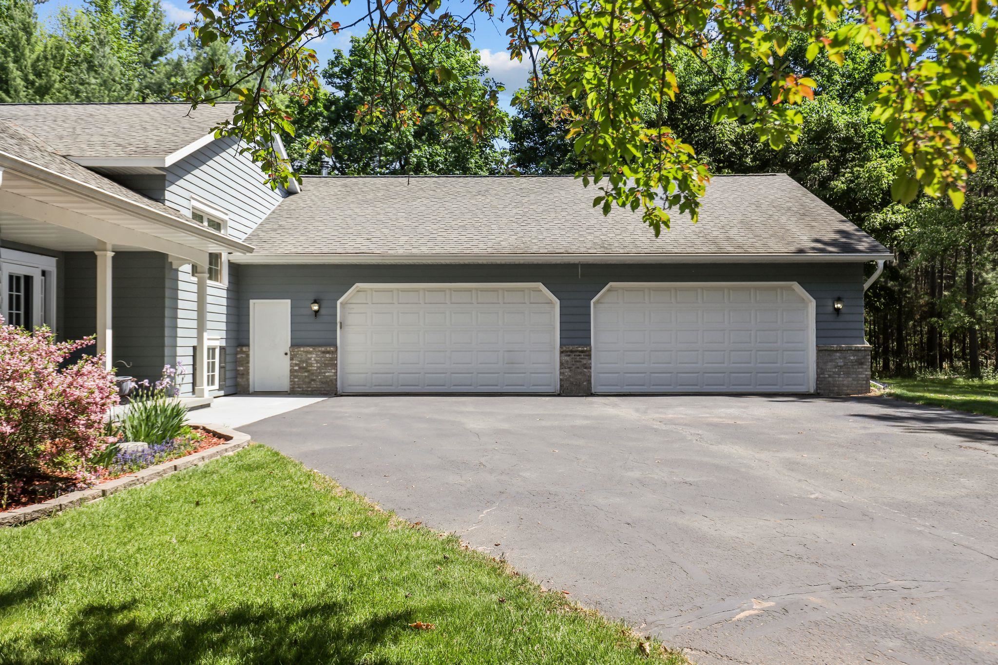 3731 NORTH VALLEY DRIVE, Wisconsin Rapids, Wisconsin 54494, 4 Bedrooms Bedrooms, ,3 BathroomsBathrooms,Residential,For Sale,3731 NORTH VALLEY DRIVE,22602383
