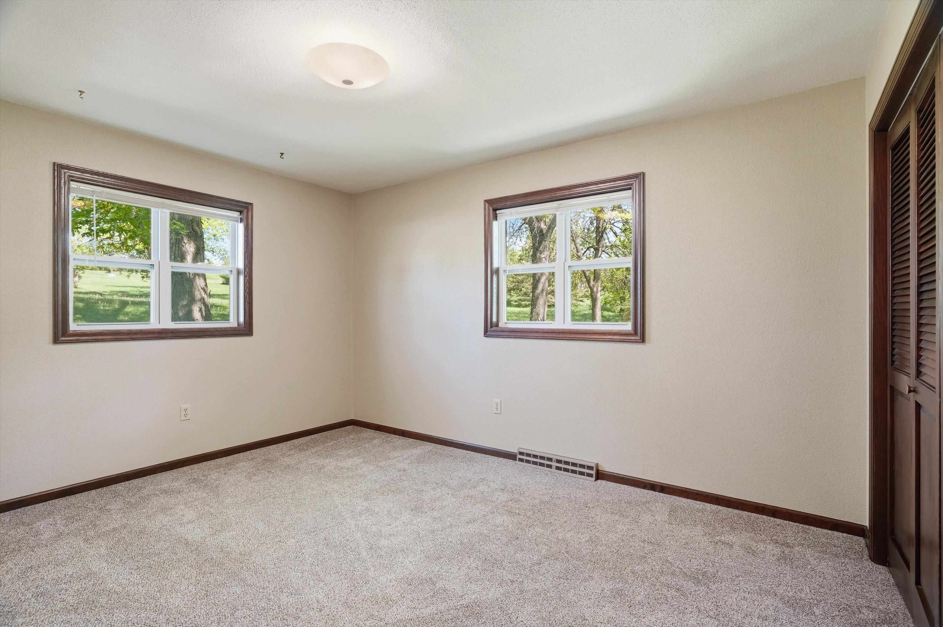 621 W UPHAM STREET, Marshfield, Wisconsin 54449, 3 Bedrooms Bedrooms, ,2 BathroomsBathrooms,Residential,For Sale,621 W UPHAM STREET,22602386