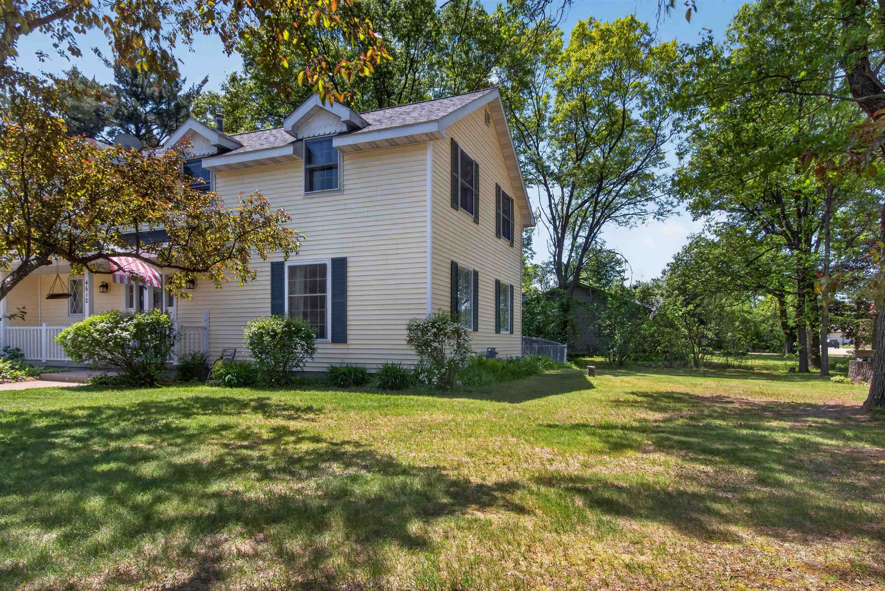 4610 WHIP-OR-WILL LANE, Wisconsin Rapids, Wisconsin 54494, 4 Bedrooms Bedrooms, ,2 BathroomsBathrooms,Residential,For Sale,4610 WHIP-OR-WILL LANE,22602388