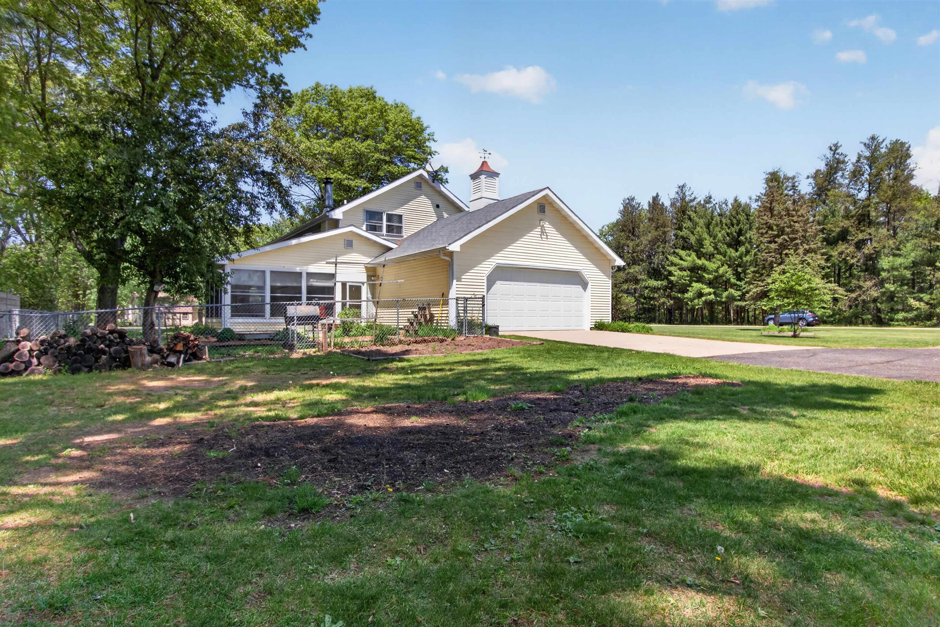 4610 WHIP-OR-WILL LANE, Wisconsin Rapids, Wisconsin 54494, 4 Bedrooms Bedrooms, ,2 BathroomsBathrooms,Residential,For Sale,4610 WHIP-OR-WILL LANE,22602388