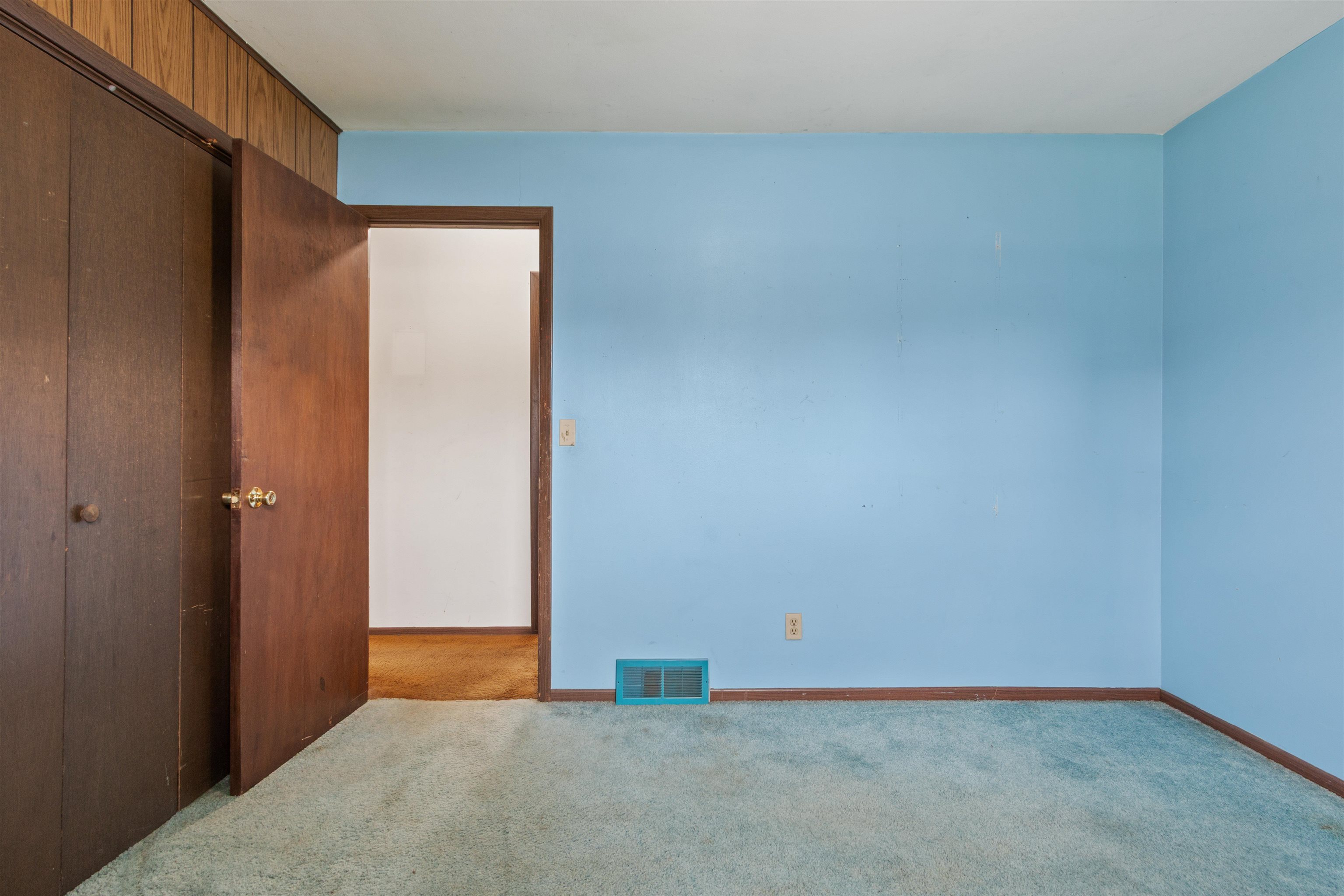 8130 52ND STREET SOUTH, Wisconsin Rapids, Wisconsin 54494, 3 Bedrooms Bedrooms, ,1 BathroomBathrooms,Residential,For Sale,8130 52ND STREET SOUTH,22602389