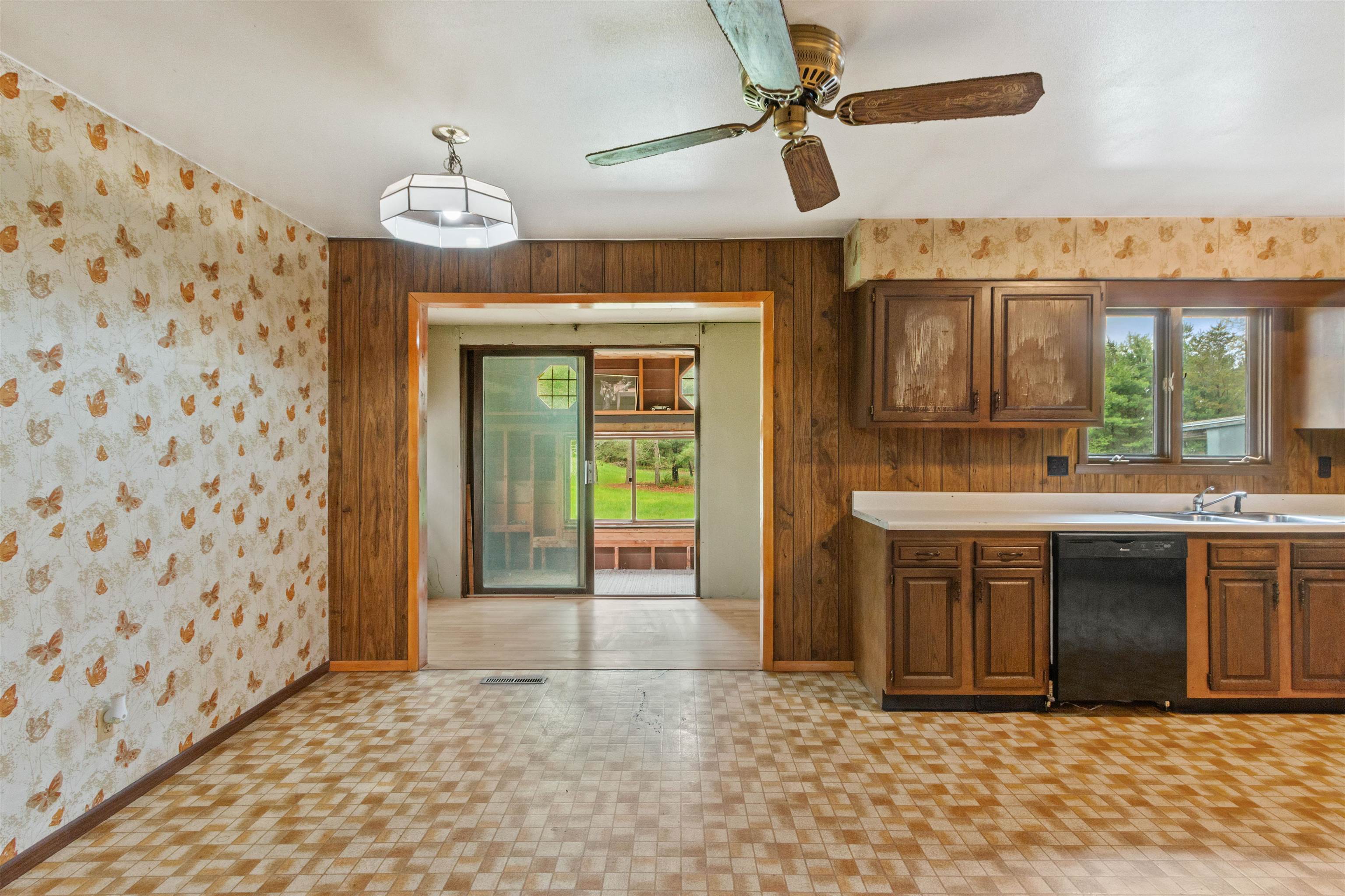 8130 52ND STREET SOUTH, Wisconsin Rapids, Wisconsin 54494, 3 Bedrooms Bedrooms, ,1 BathroomBathrooms,Residential,For Sale,8130 52ND STREET SOUTH,22602389