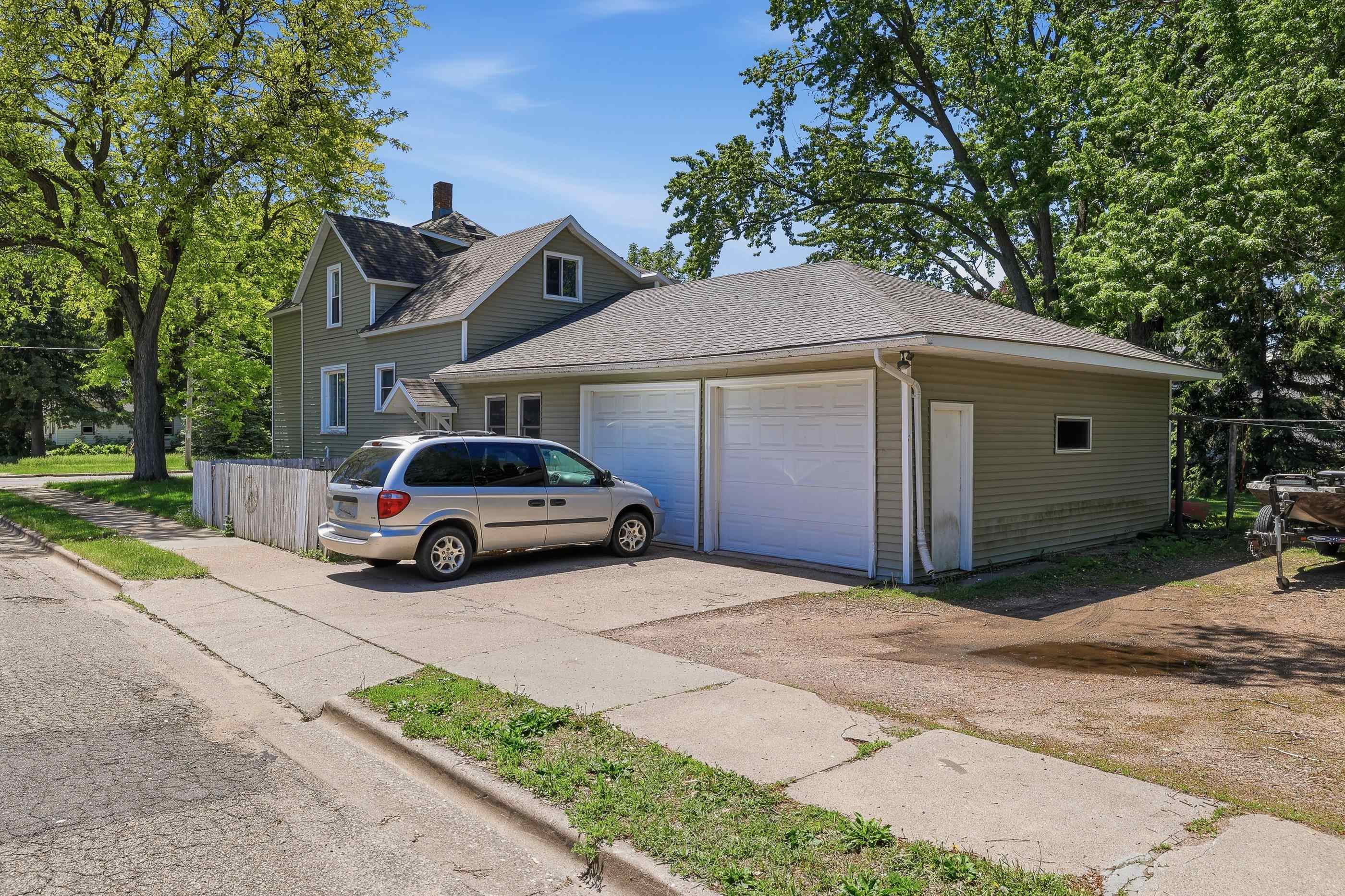 648 FRANKLIN STREET, Stevens Point, Wisconsin 54481, 3 Bedrooms Bedrooms, ,1 BathroomBathrooms,Multi-family,For Sale,648 FRANKLIN STREET,22602391