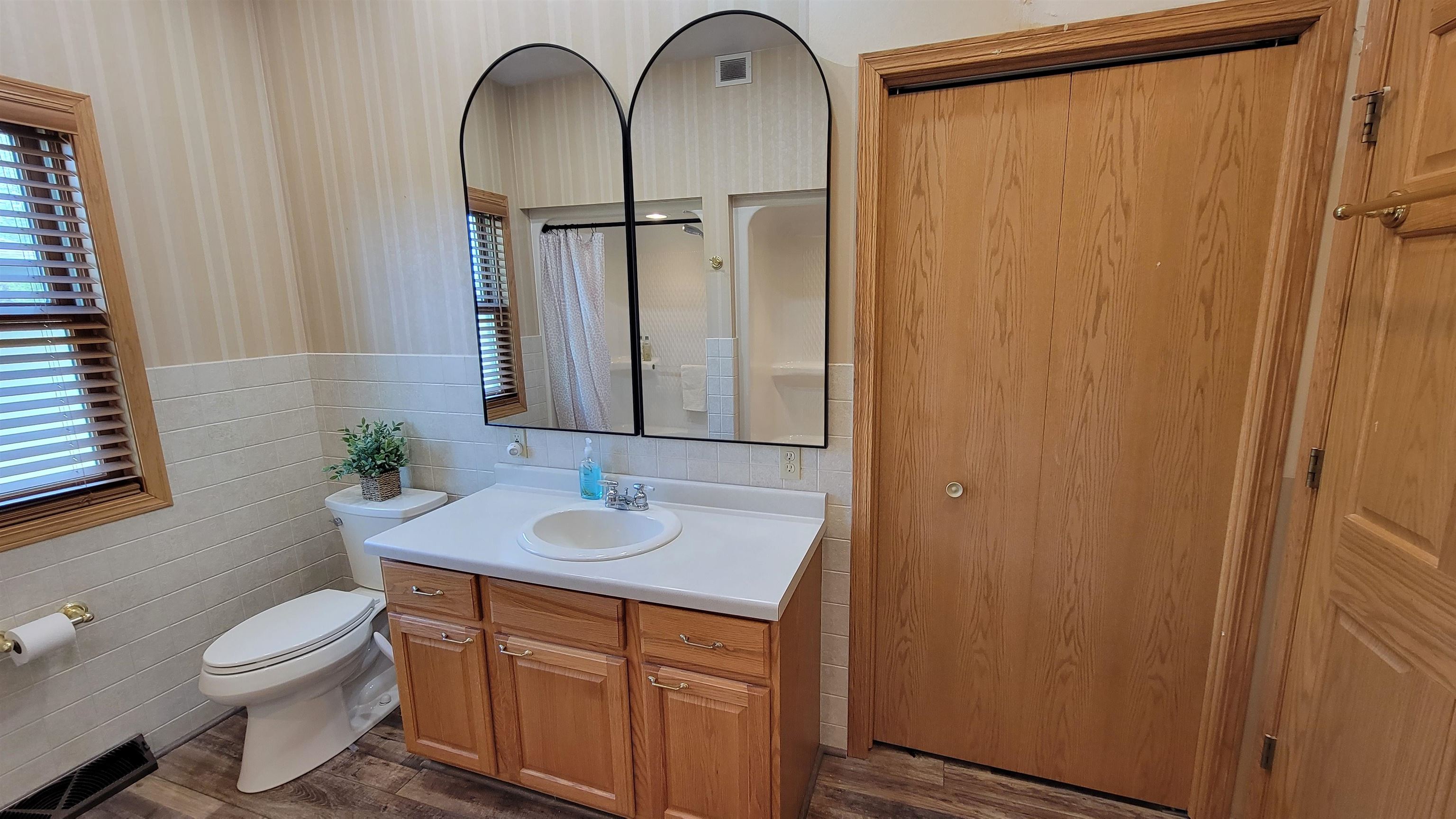 635 LAURISA LANE, Antigo, Wisconsin 54409, 3 Bedrooms Bedrooms, ,2 BathroomsBathrooms,Residential,For Sale,635 LAURISA LANE,22602394