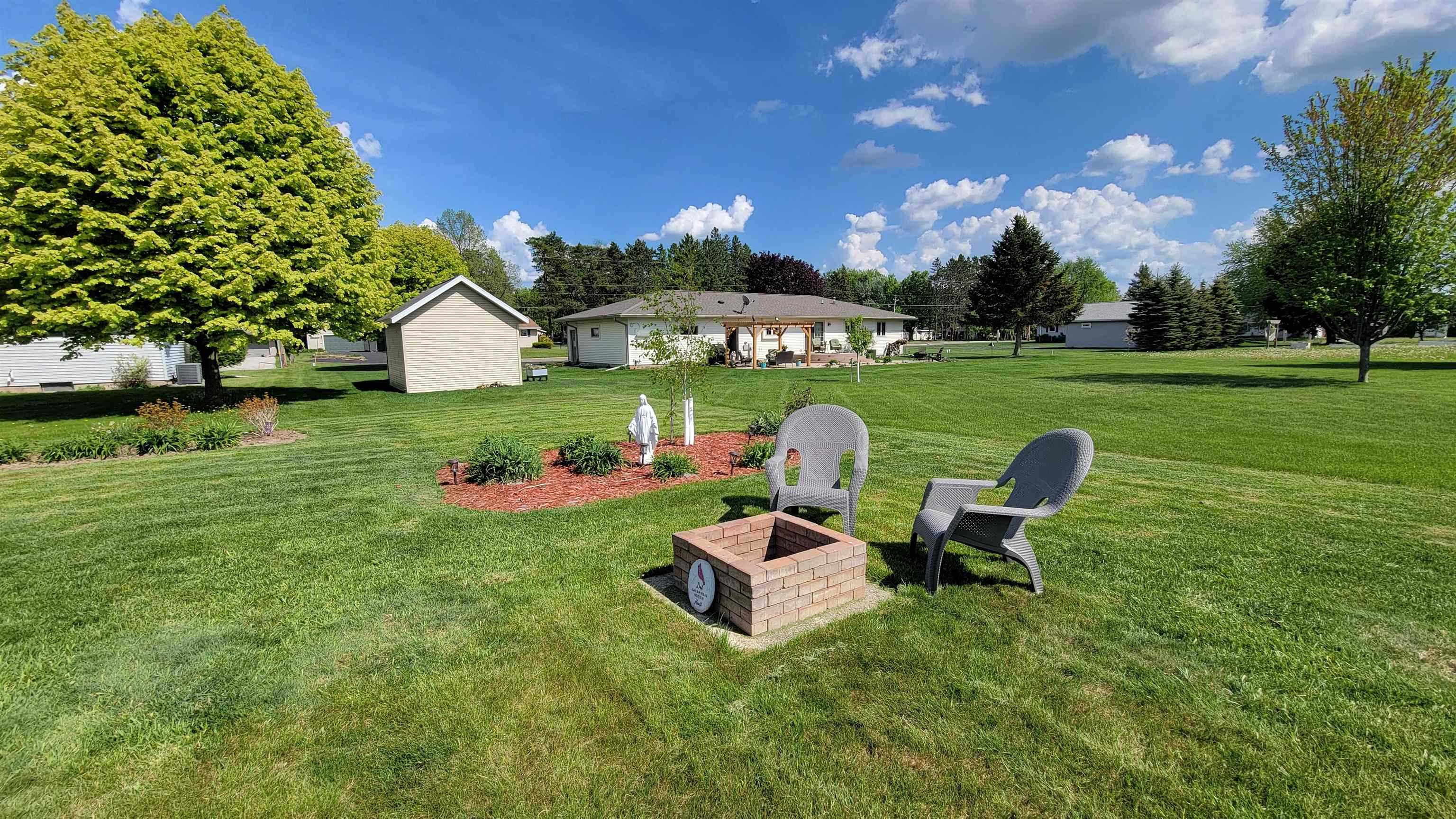635 LAURISA LANE, Antigo, Wisconsin 54409, 3 Bedrooms Bedrooms, ,2 BathroomsBathrooms,Residential,For Sale,635 LAURISA LANE,22602394