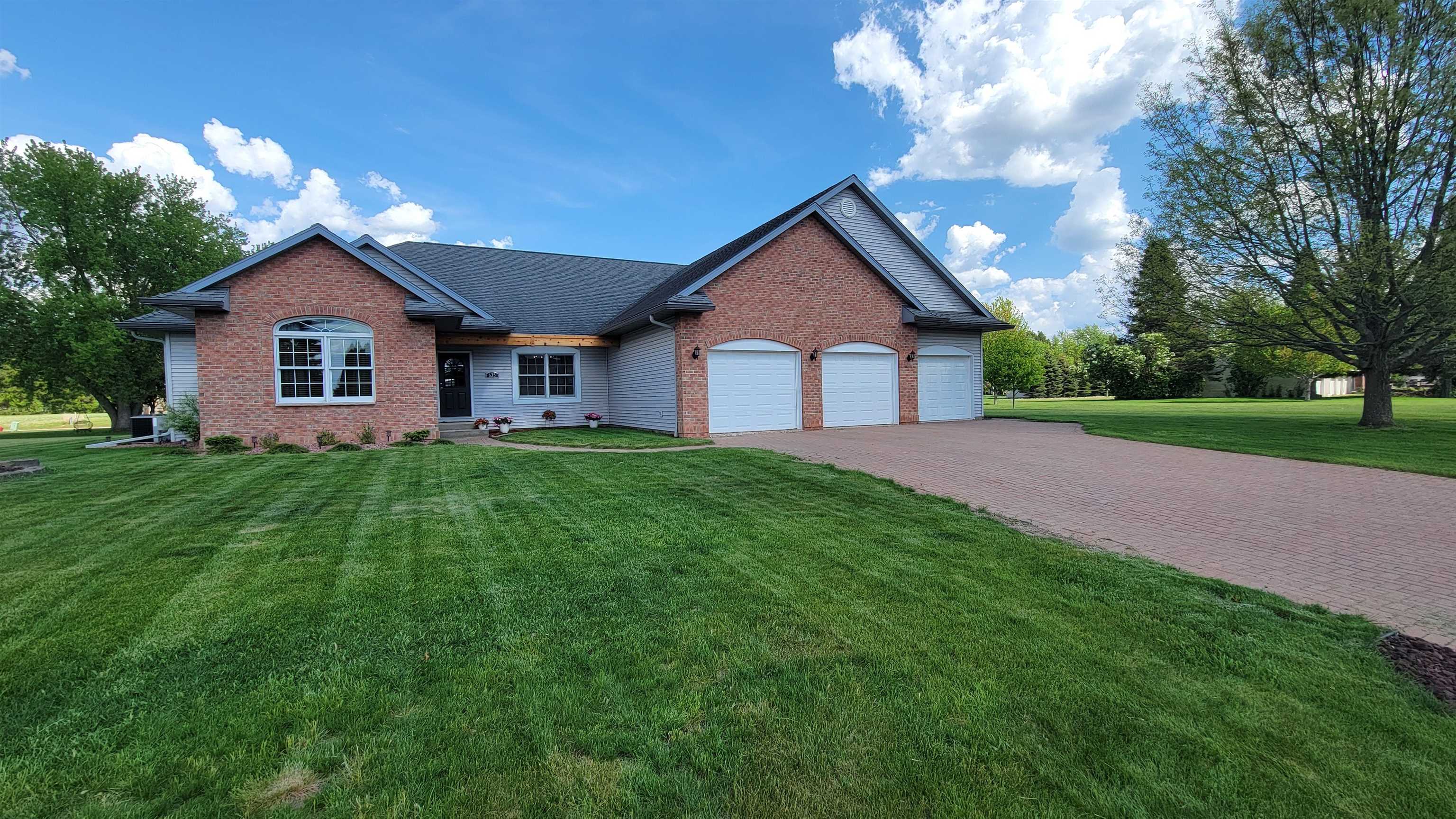 635 LAURISA LANE, Antigo, Wisconsin 54409, 3 Bedrooms Bedrooms, ,2 BathroomsBathrooms,Residential,For Sale,635 LAURISA LANE,22602394