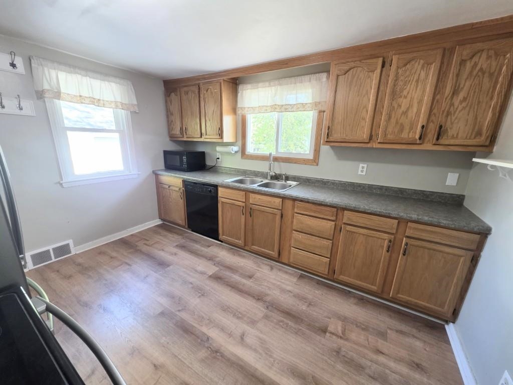 505 MARYLAND AVENUE, Schofield, Wisconsin 54476, 2 Bedrooms Bedrooms, ,1 BathroomBathrooms,Residential,For Sale,505 MARYLAND AVENUE,22602395