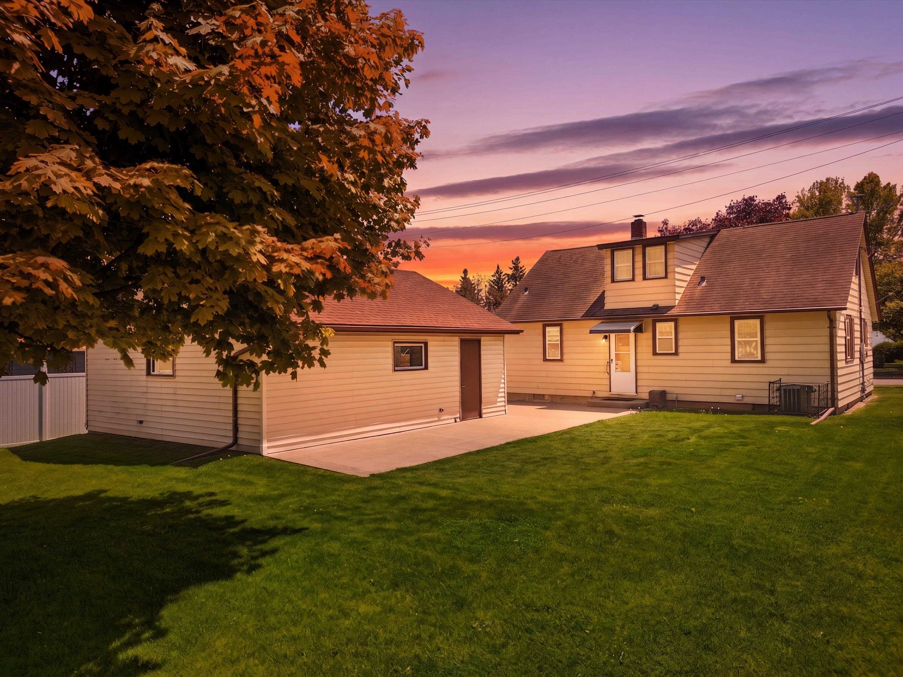 311 W IVES STREET, Marshfield, Wisconsin 54449, 4 Bedrooms Bedrooms, ,1 BathroomBathrooms,Residential,For Sale,311 W IVES STREET,22602396