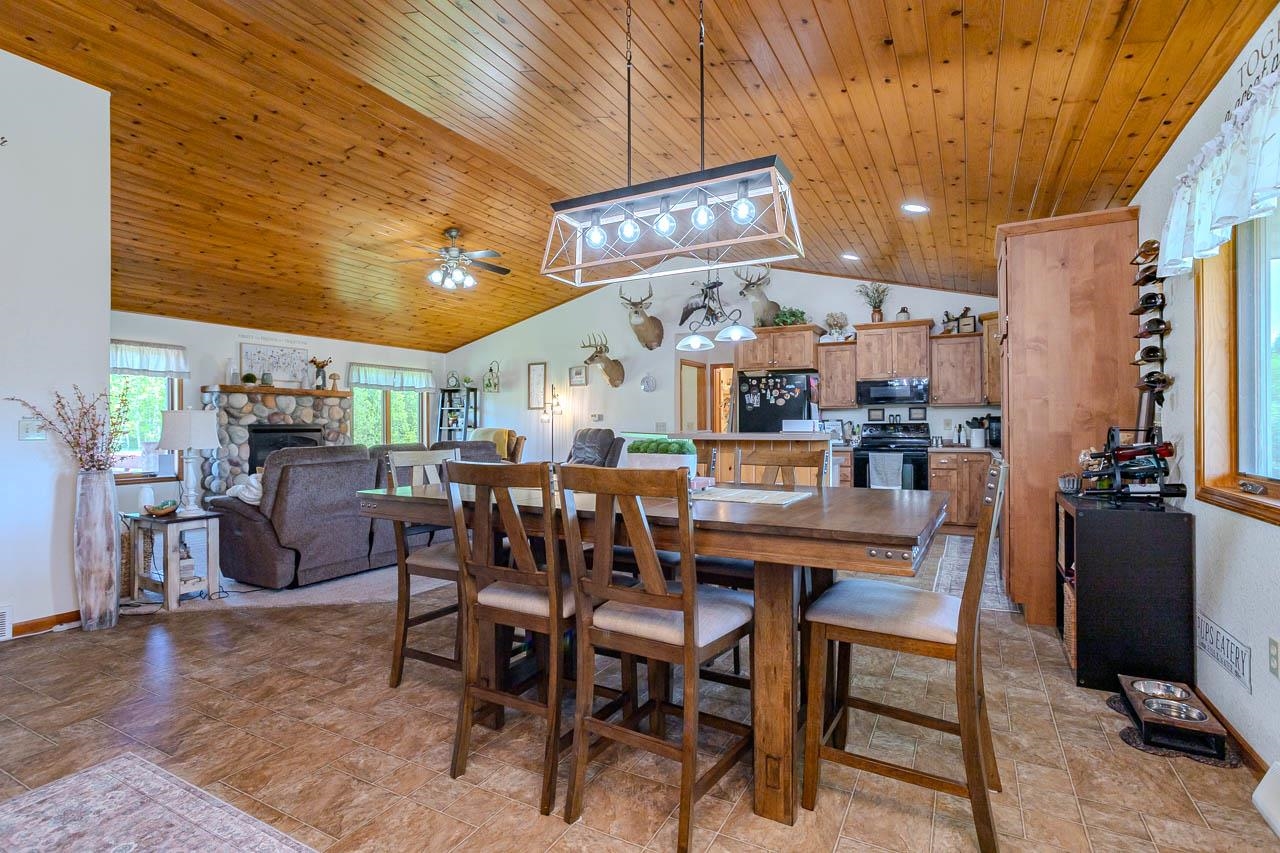W9866 COUNTY ROAD M, Merrill, Wisconsin 54452, 3 Bedrooms Bedrooms, ,2 BathroomsBathrooms,Residential,For Sale,W9866 COUNTY ROAD M,22602397