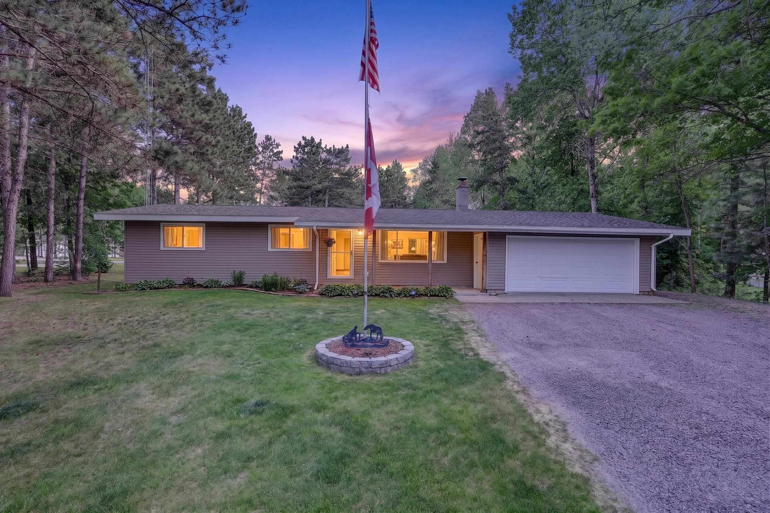 1661 ASPEN AVENUE, Nekoosa, Wisconsin 54457, 3 Bedrooms Bedrooms, ,2 BathroomsBathrooms,Residential,For Sale,1661 ASPEN AVENUE,22602399