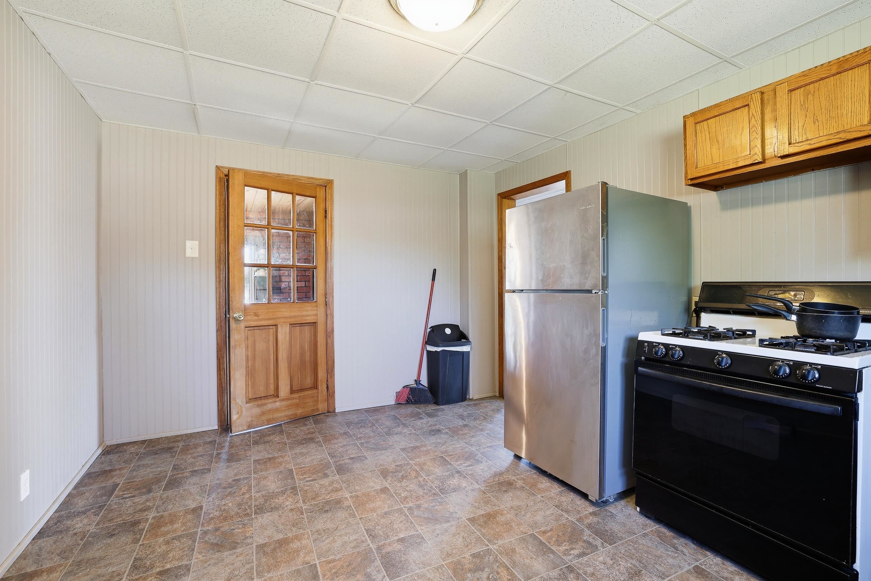 2341 ILLINOIS AVENUE, Stevens Point, Wisconsin 54481, 3 Bedrooms Bedrooms, ,1 BathroomBathrooms,Residential,For Sale,2341 ILLINOIS AVENUE,22602400