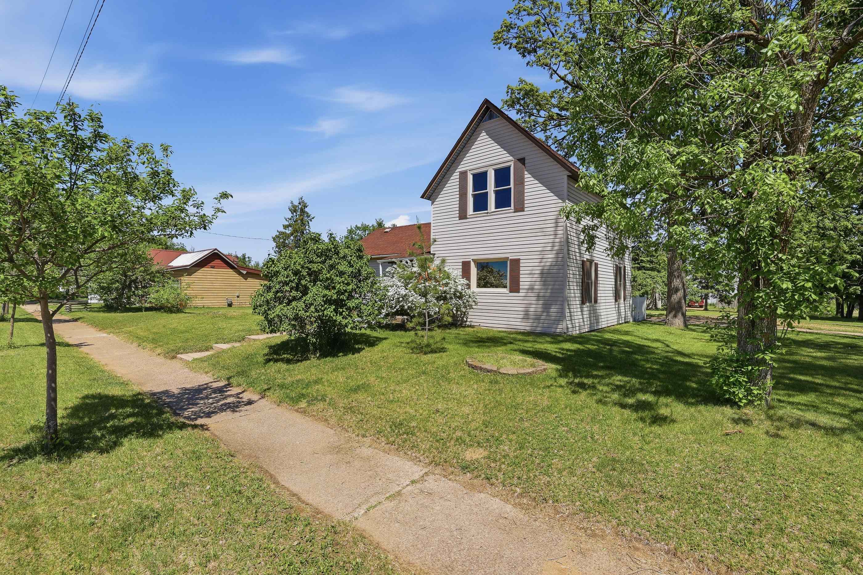 2341 ILLINOIS AVENUE, Stevens Point, Wisconsin 54481, 3 Bedrooms Bedrooms, ,1 BathroomBathrooms,Residential,For Sale,2341 ILLINOIS AVENUE,22602400