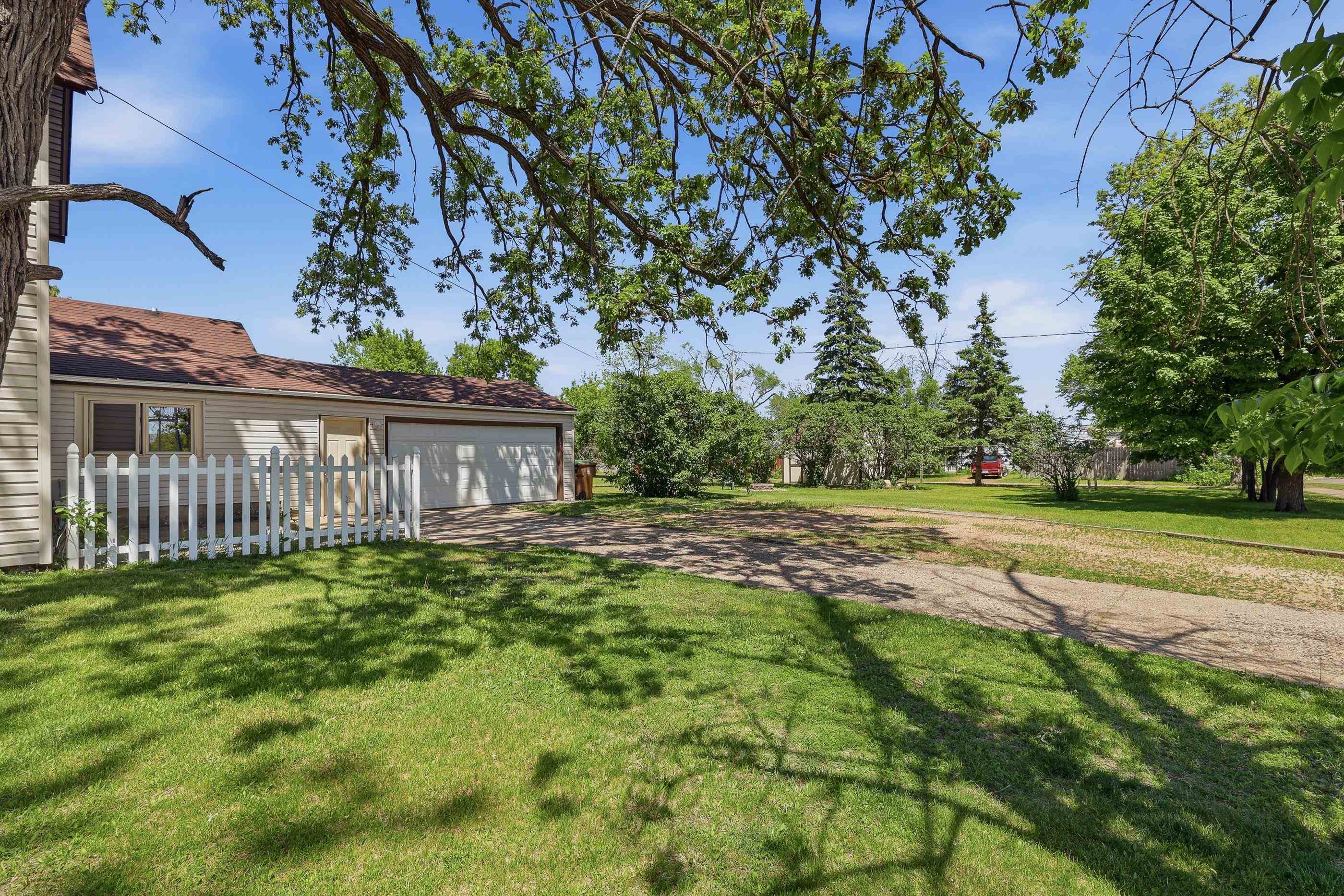2341 ILLINOIS AVENUE, Stevens Point, Wisconsin 54481, 3 Bedrooms Bedrooms, ,1 BathroomBathrooms,Residential,For Sale,2341 ILLINOIS AVENUE,22602400