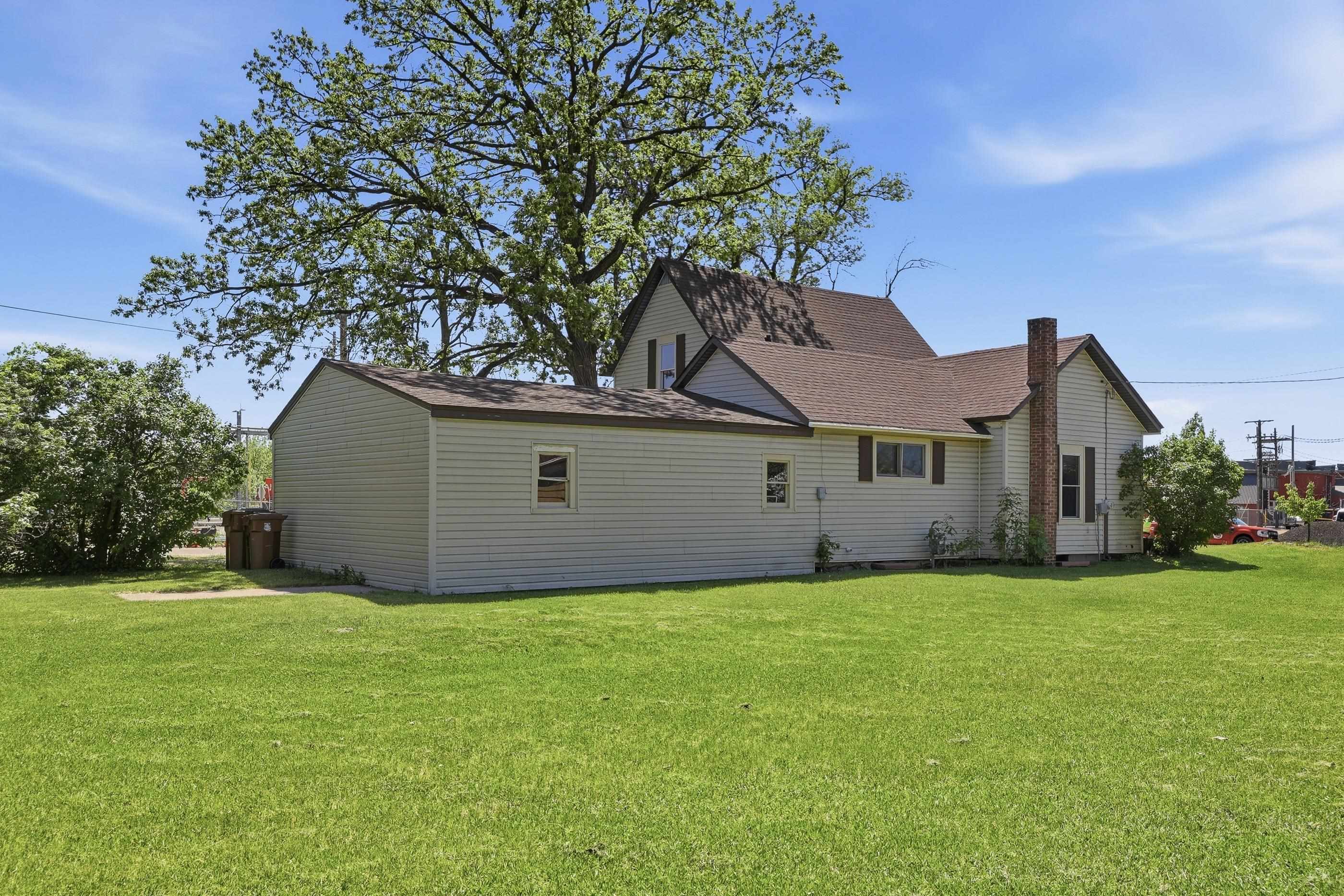 2341 ILLINOIS AVENUE, Stevens Point, Wisconsin 54481, 3 Bedrooms Bedrooms, ,1 BathroomBathrooms,Residential,For Sale,2341 ILLINOIS AVENUE,22602400