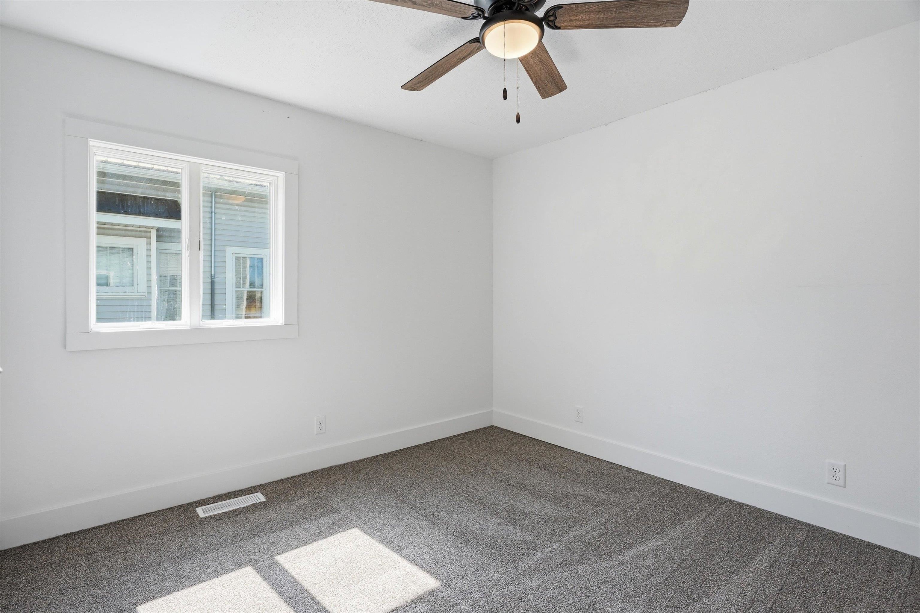 208 E 4TH STREET, Marshfield, Wisconsin 54449, 6 Bedrooms Bedrooms, ,3 BathroomsBathrooms,Residential,For Sale,208 E 4TH STREET,22602402