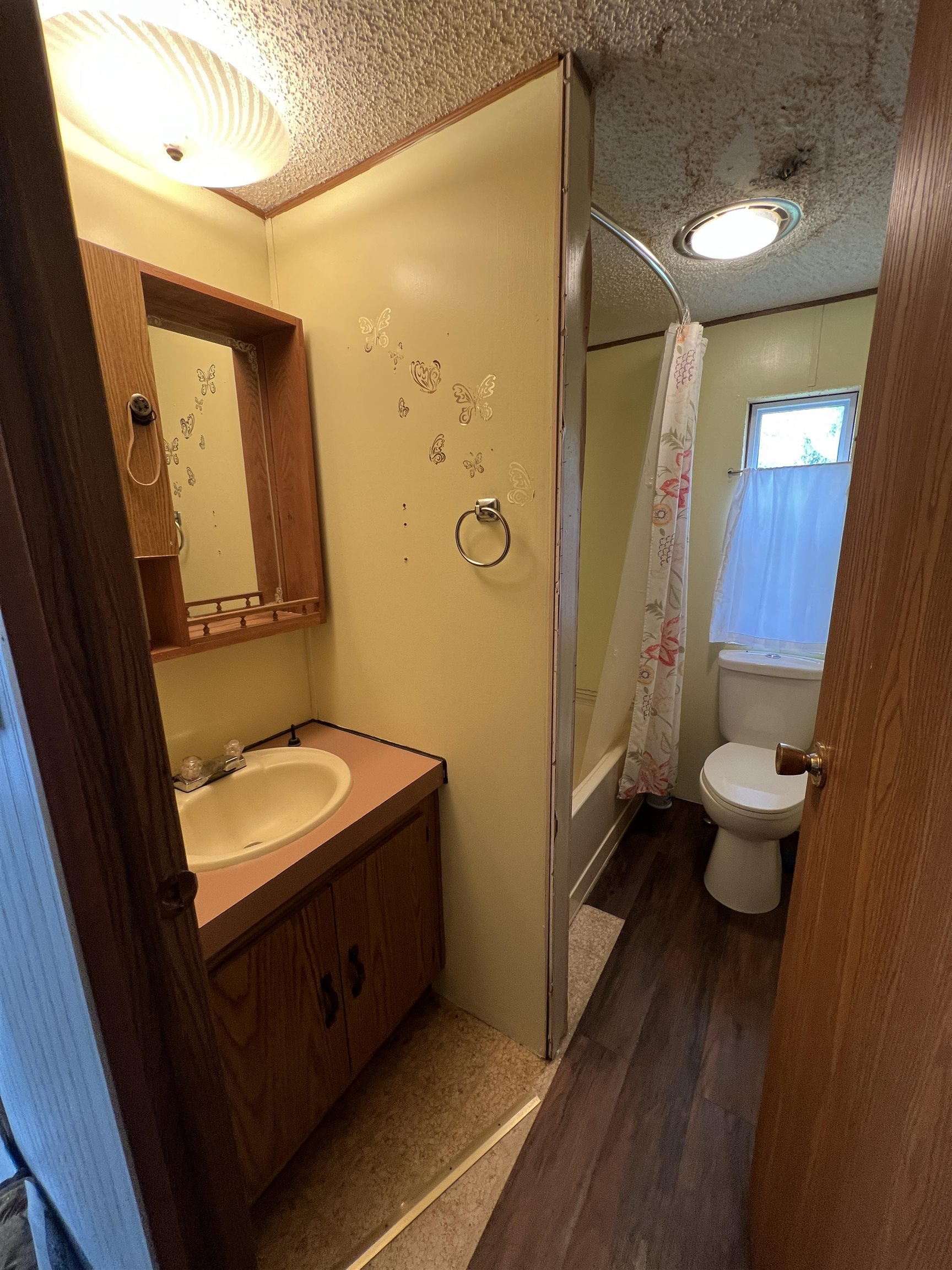 5230 STATE HIGHWAY 73, Wisconsin Rapids, Wisconsin 54494, 2 Bedrooms Bedrooms, ,2 BathroomsBathrooms,Residential,For Sale,5230 STATE HIGHWAY 73,22602403
