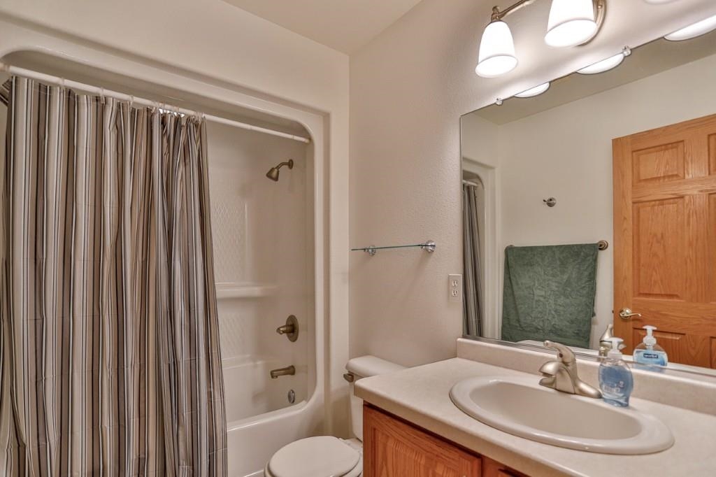 4201 OAK TERRACE, Weston, Wisconsin 54476, 3 Bedrooms Bedrooms, ,3 BathroomsBathrooms,Residential,For Sale,4201 OAK TERRACE,22602406
