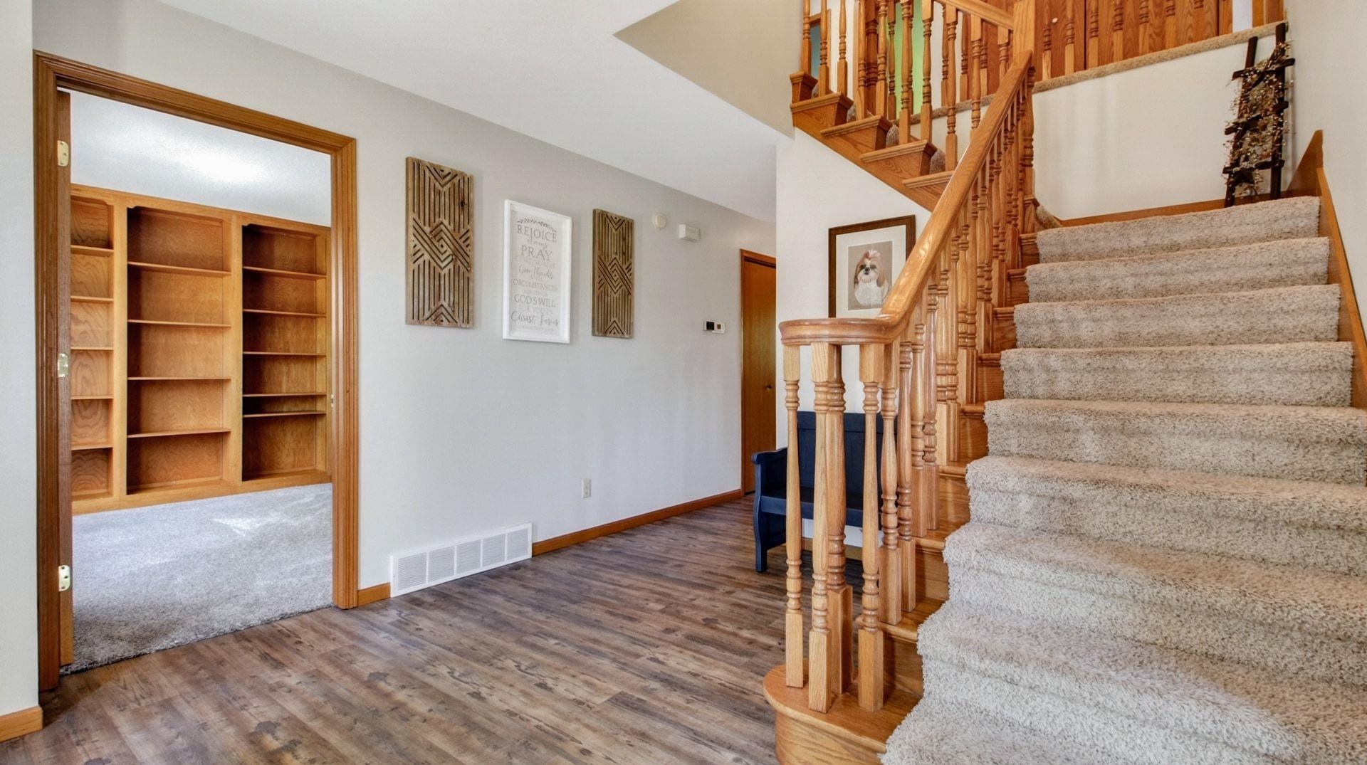 1606 LUTHER COURT, Marshfield, Wisconsin 54449, 4 Bedrooms Bedrooms, ,2 BathroomsBathrooms,Residential,For Sale,1606 LUTHER COURT,22602408