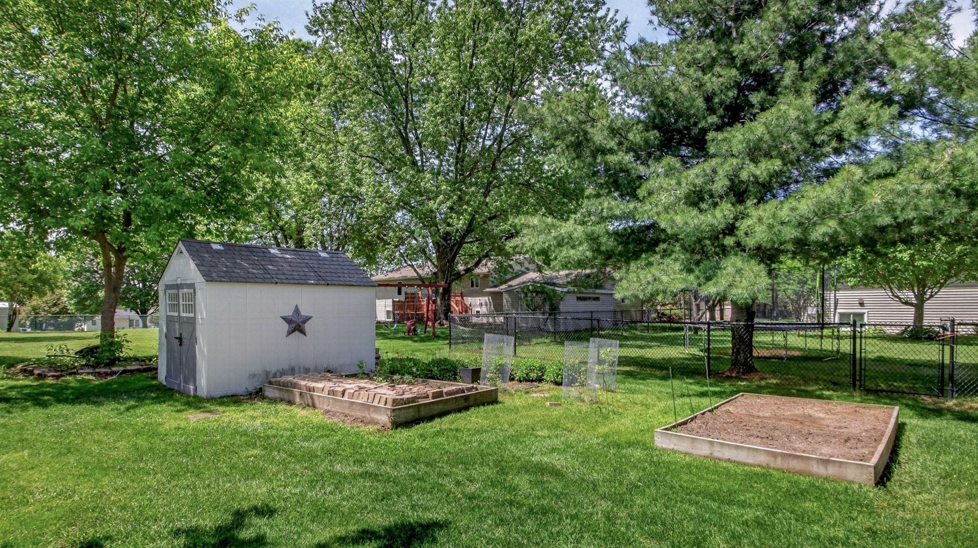 1606 LUTHER COURT, Marshfield, Wisconsin 54449, 4 Bedrooms Bedrooms, ,2 BathroomsBathrooms,Residential,For Sale,1606 LUTHER COURT,22602408