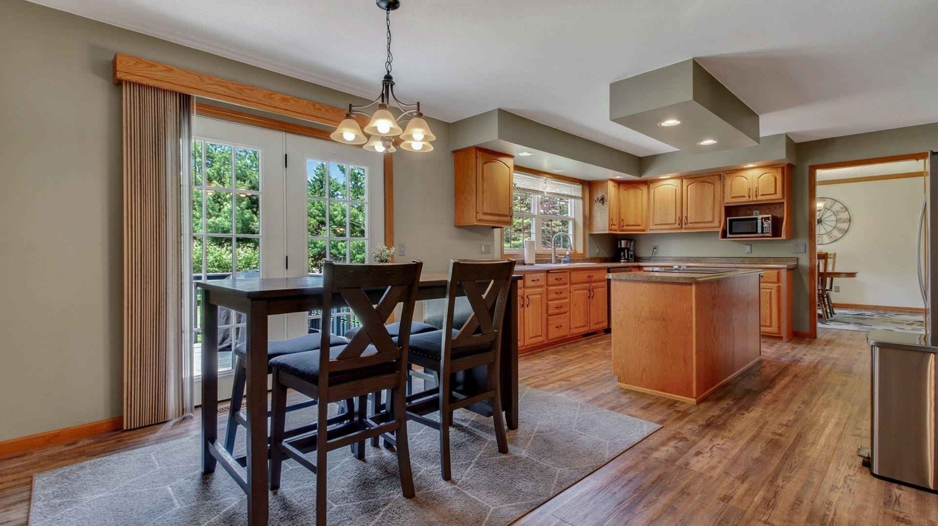 1606 LUTHER COURT, Marshfield, Wisconsin 54449, 4 Bedrooms Bedrooms, ,2 BathroomsBathrooms,Residential,For Sale,1606 LUTHER COURT,22602408