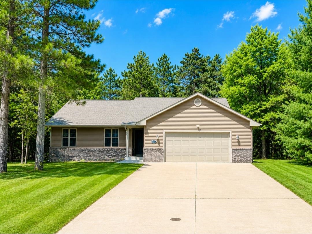 5321 FOX RUN DRIVE, Wisconsin Rapids, Wisconsin 54494, 4 Bedrooms Bedrooms, ,3 BathroomsBathrooms,Residential,For Sale,5321 FOX RUN DRIVE,22602412